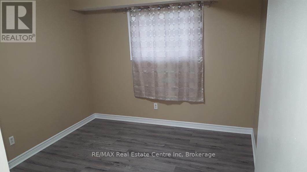 7 Sanderson Drive, Guelph, Ontario  N1H 6T7 - Photo 20 - X12846976