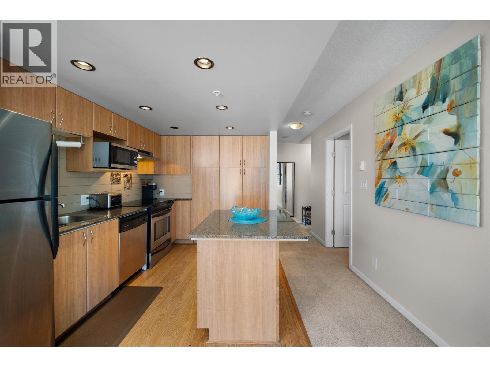 409 9232 University Crescent, Burnaby, British Columbia  V5A 0A3 - Photo 7 - R3096156