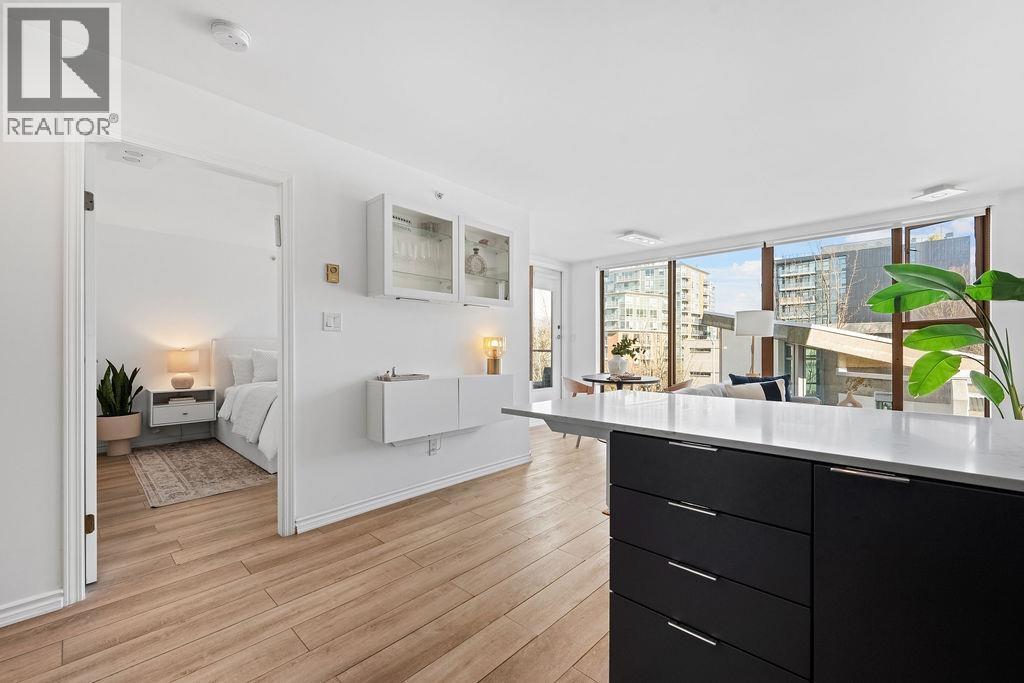 404 1633 W 8th Avenue, Vancouver, British Columbia  V6J 5H7 - Photo 9 - R3096155