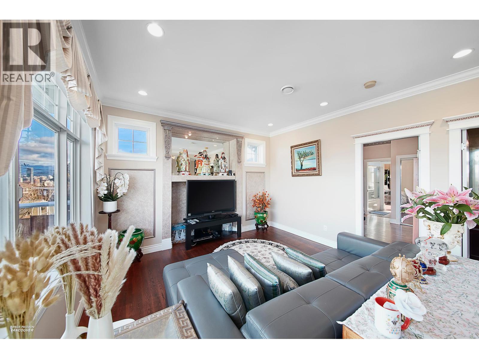 3939 Elmwood Street, Burnaby, British Columbia  V5G 1R9 - Photo 11 - R3096208