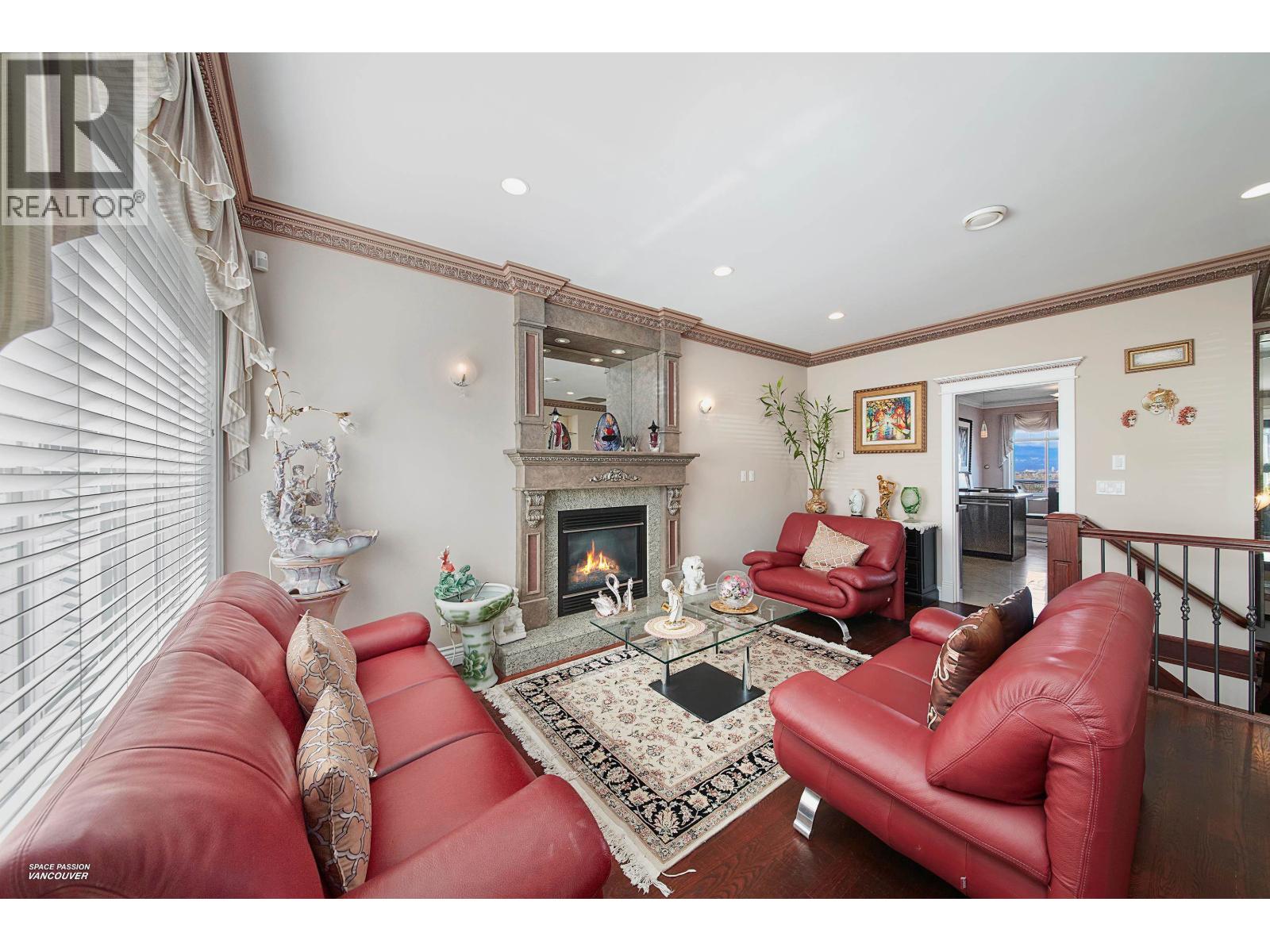 3939 Elmwood Street, Burnaby, British Columbia  V5G 1R9 - Photo 6 - R3096208