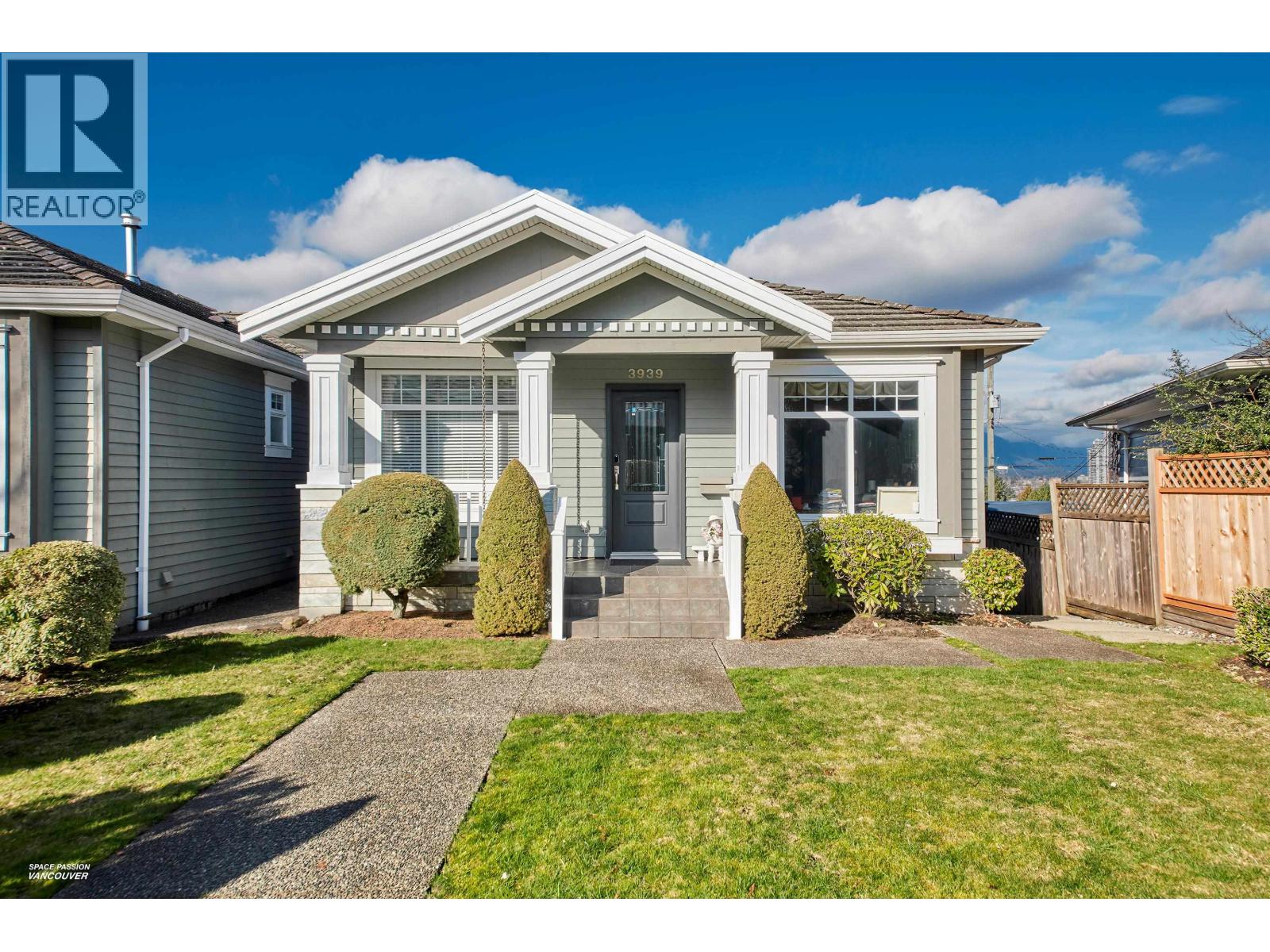 3939 Elmwood Street, Burnaby, British Columbia  V5G 1R9 - Photo 34 - R3096208