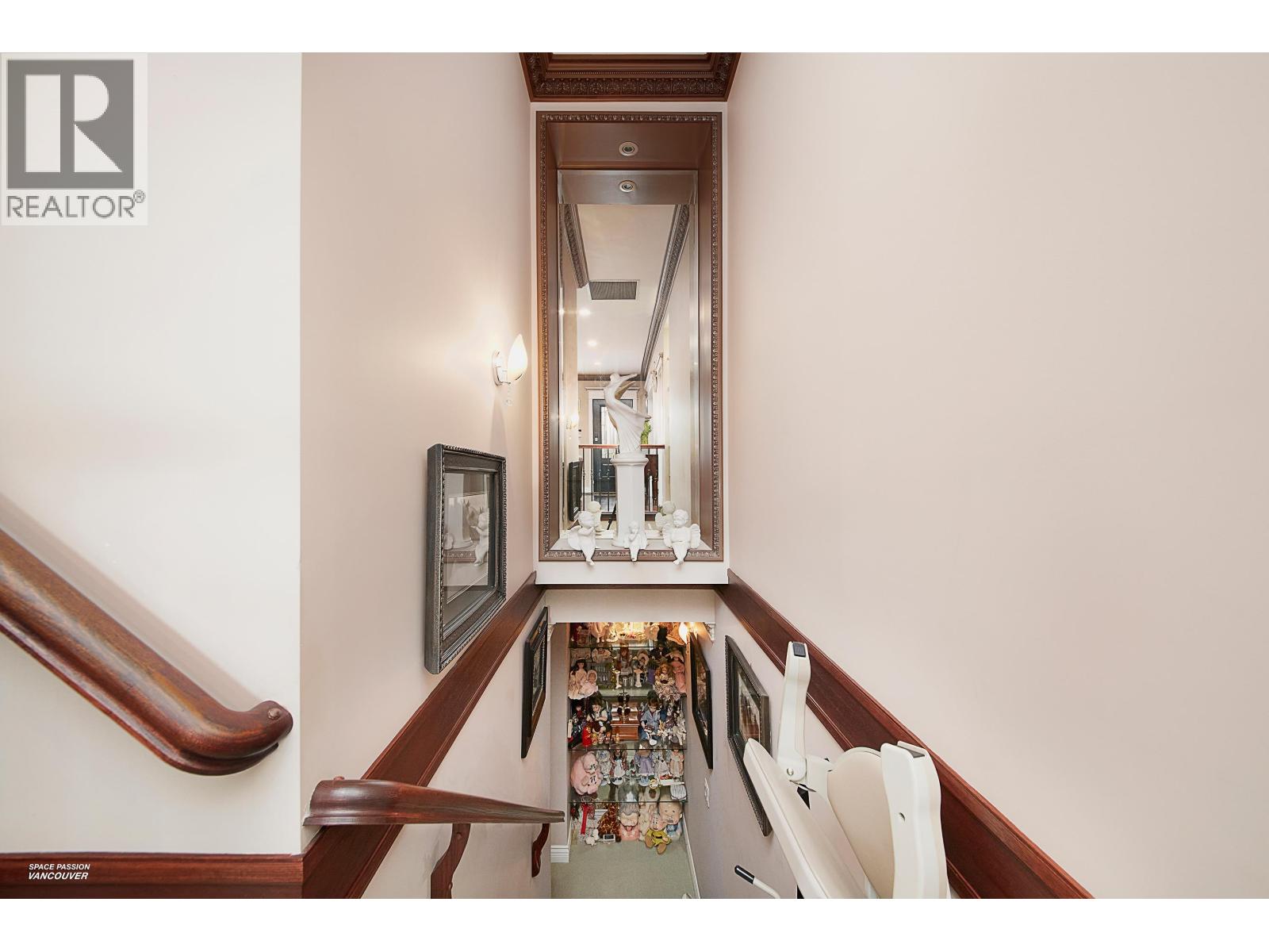 3939 Elmwood Street, Burnaby, British Columbia  V5G 1R9 - Photo 18 - R3096208