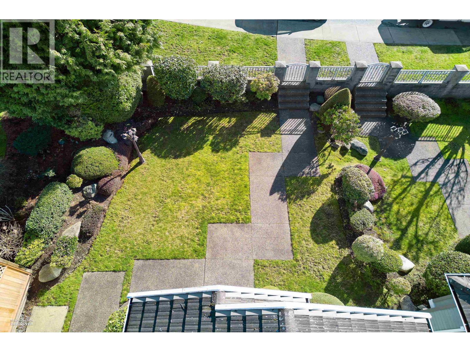 3939 Elmwood Street, Burnaby, British Columbia  V5G 1R9 - Photo 36 - R3096208