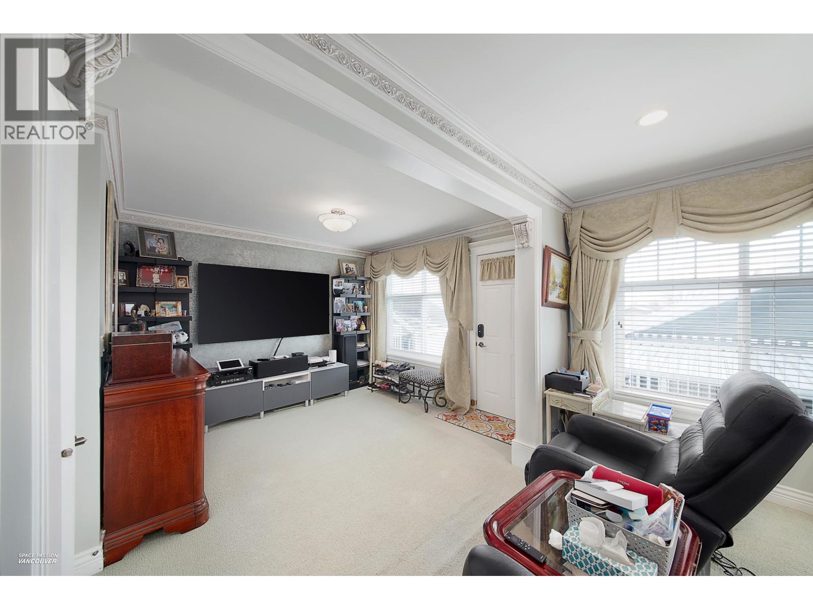 3939 Elmwood Street, Burnaby, British Columbia  V5G 1R9 - Photo 24 - R3096208