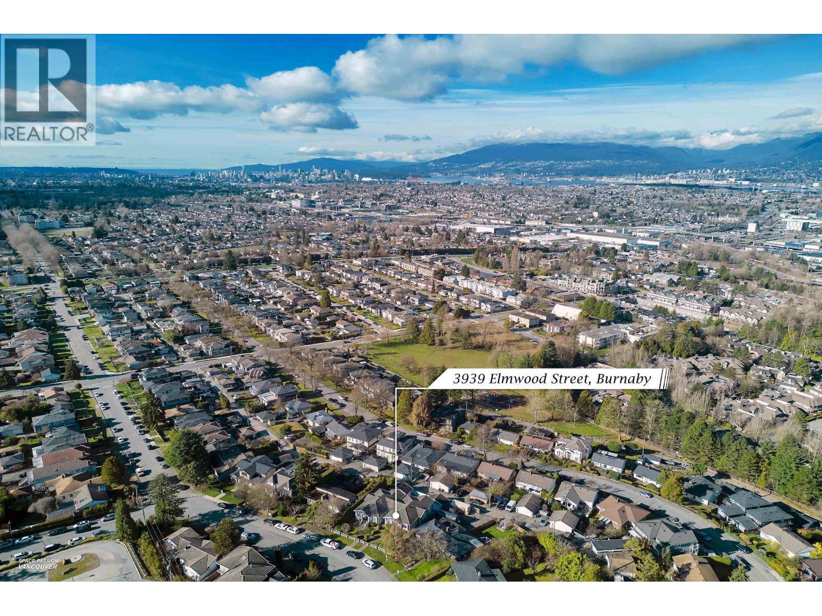 3939 Elmwood Street, Burnaby, British Columbia  V5G 1R9 - Photo 39 - R3096208