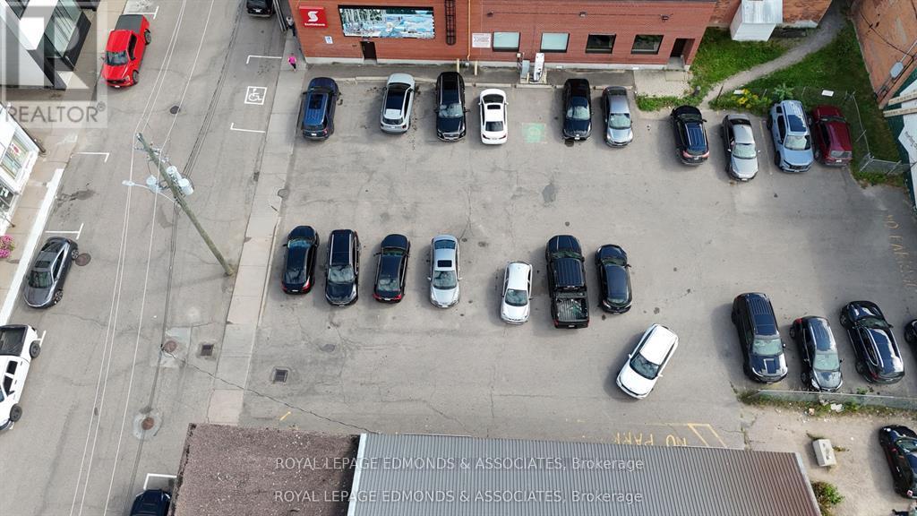 186 Albert Street, Pembroke, Ontario  K8A 4K6 - Photo 3 - X12846926