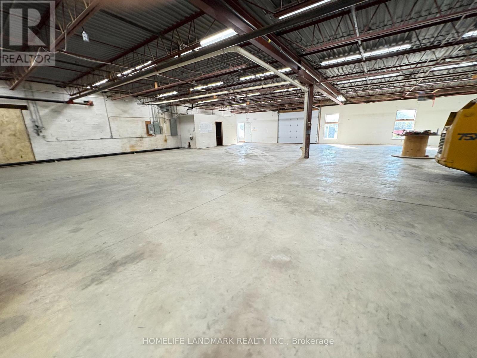 115 Centennial Road, Shelburne, Ontario  L9V 2Z4 - Photo 4 - X12344375