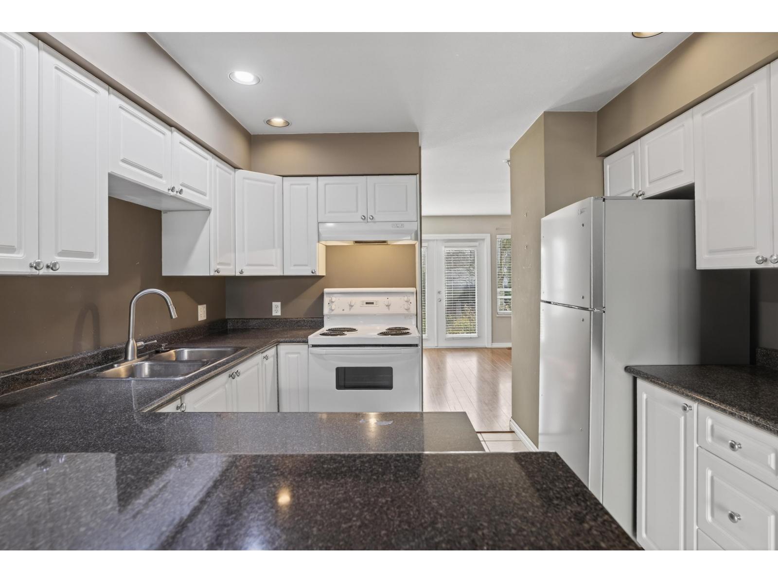 45 15488 101a Avenue, Surrey, British Columbia  V3R 0Z8 - Photo 12 - R3095903