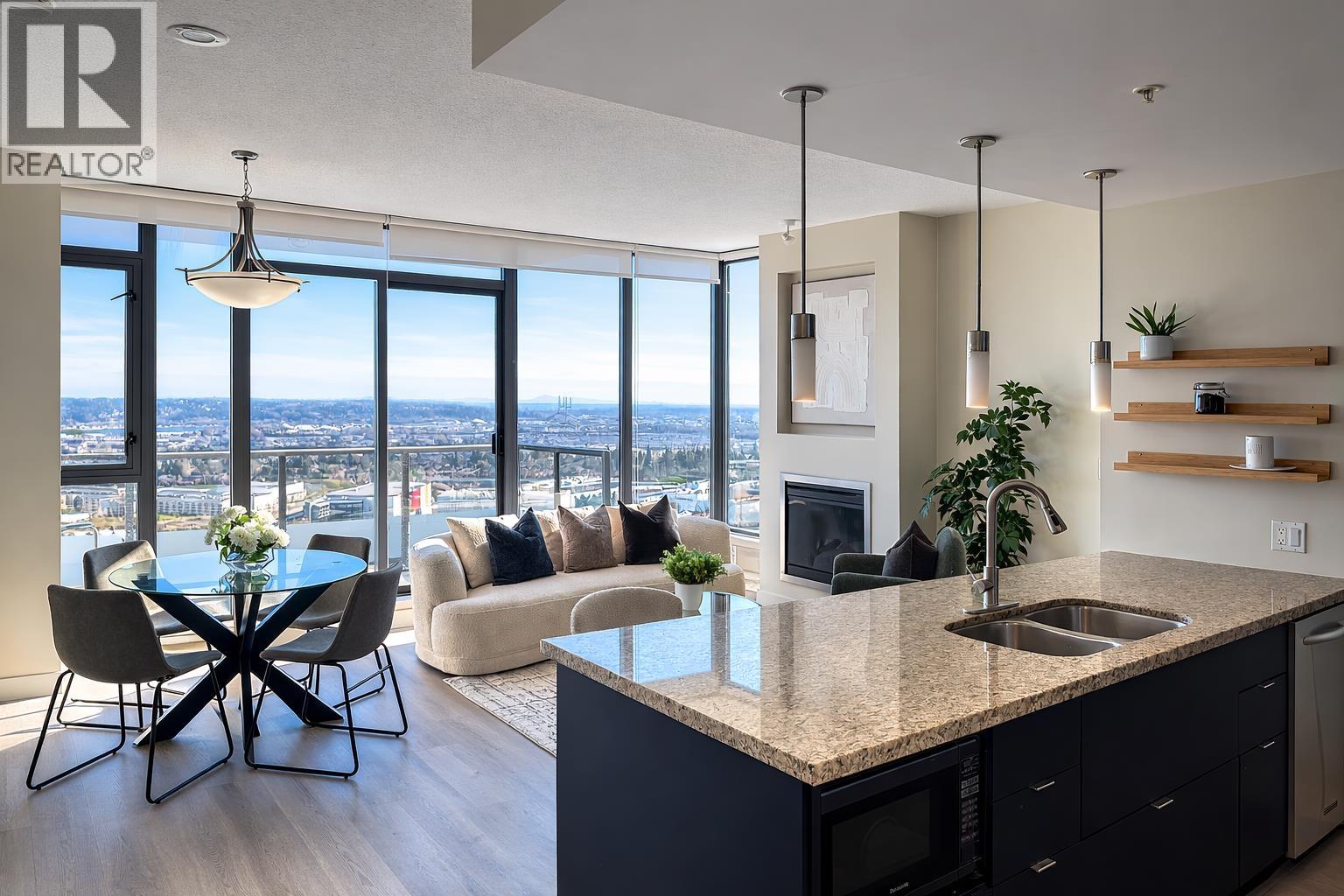 2808 7088 18TH AVENUE, Burnaby, British Columbia