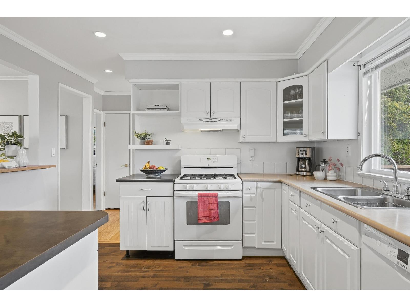 1350 Finlay Street, White Rock, British Columbia  V4B 4L2 - Photo 7 - R3095323