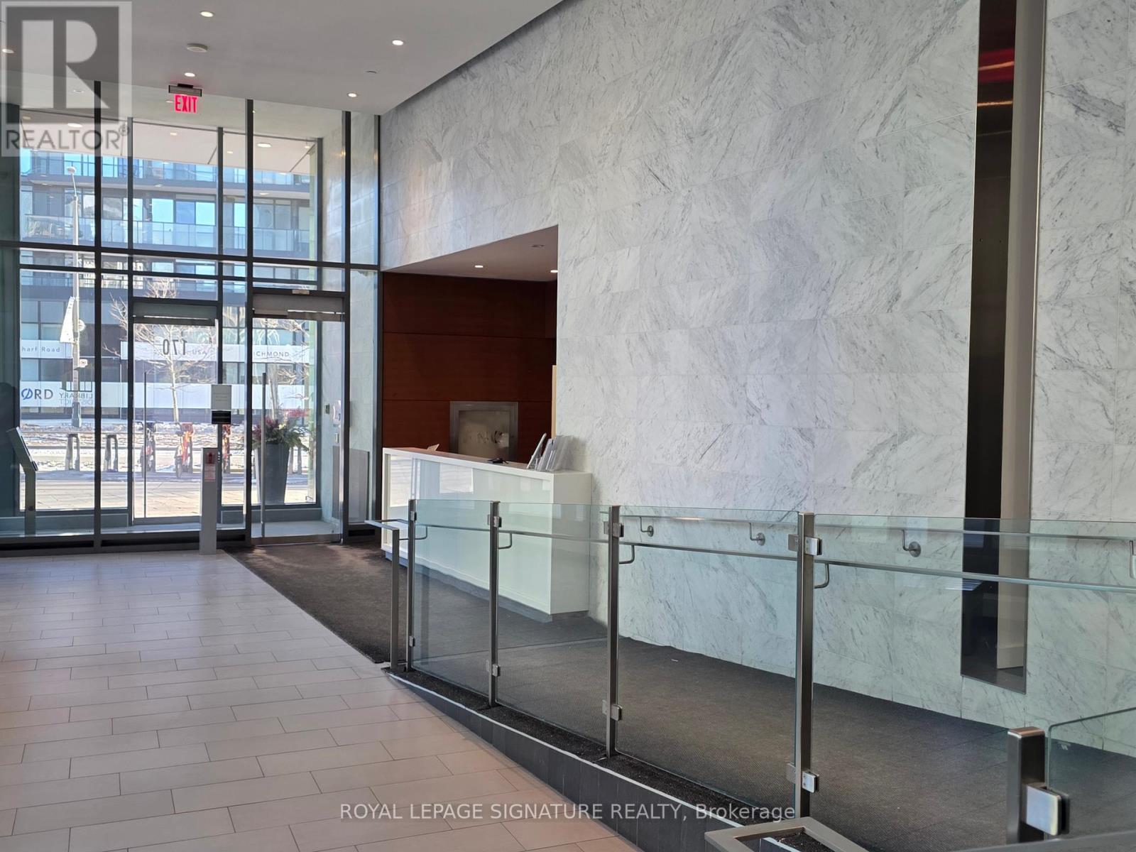 2205 - 170 Fort York Boulevard, Toronto, Ontario  M5V 0E6 - Photo 2 - C12846956