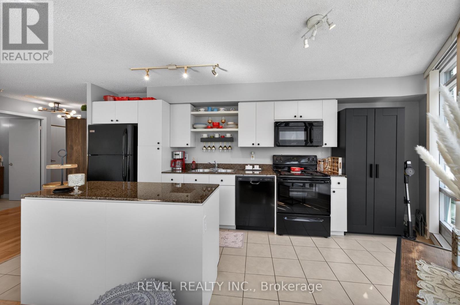 603 - 361 Front Street W, Toronto, Ontario  M5V 3R5 - Photo 12 - C12846966