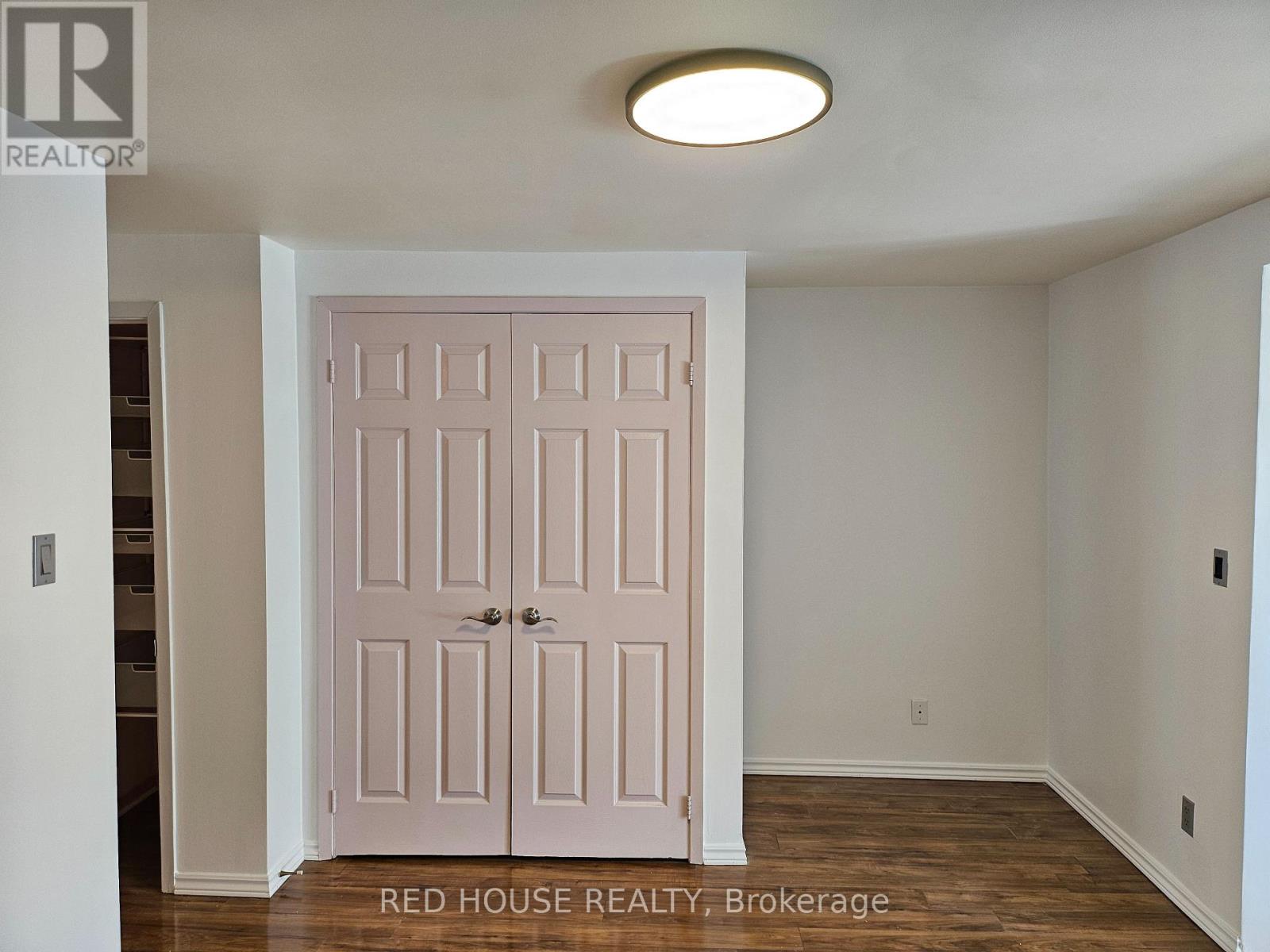 Upper - 37 Connaught Avenue, Toronto, Ontario  M4L 2V8 - Photo 6 - E12846964