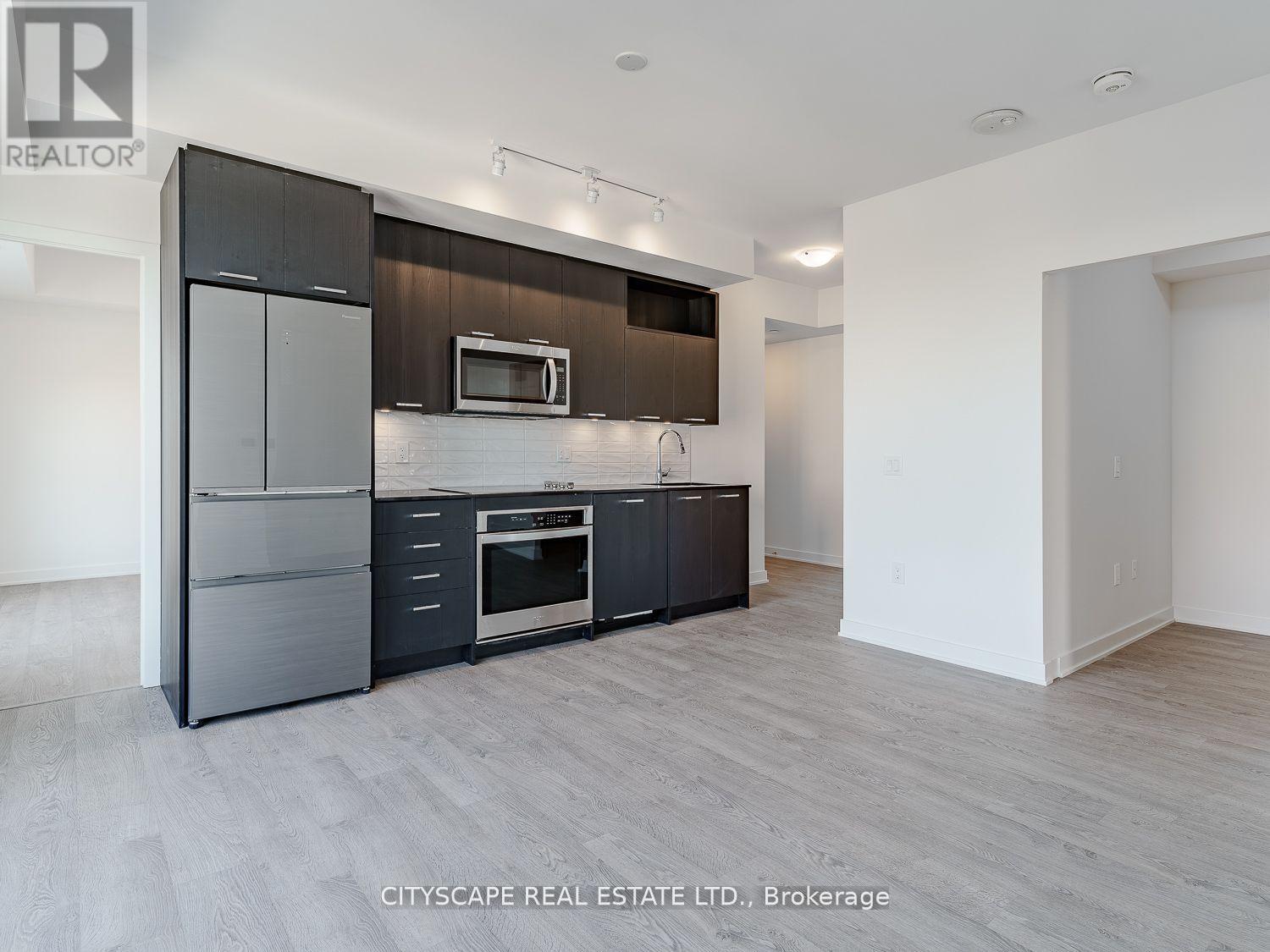 405 - 120 Eagle Rock Way, Vaughan, Ontario  L6A 5C2 - Photo 19 - N12846932