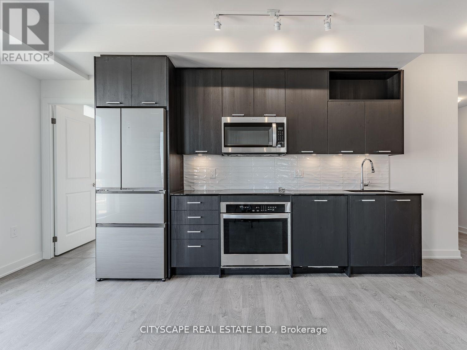 405 - 120 Eagle Rock Way, Vaughan, Ontario  L6A 5C2 - Photo 21 - N12846932