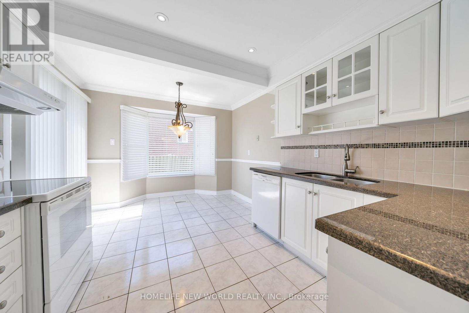 120 Harvest Moon Drive, Markham (Milliken Mills West), Ontario  L3R 4M4 - Photo 7 - N12846970