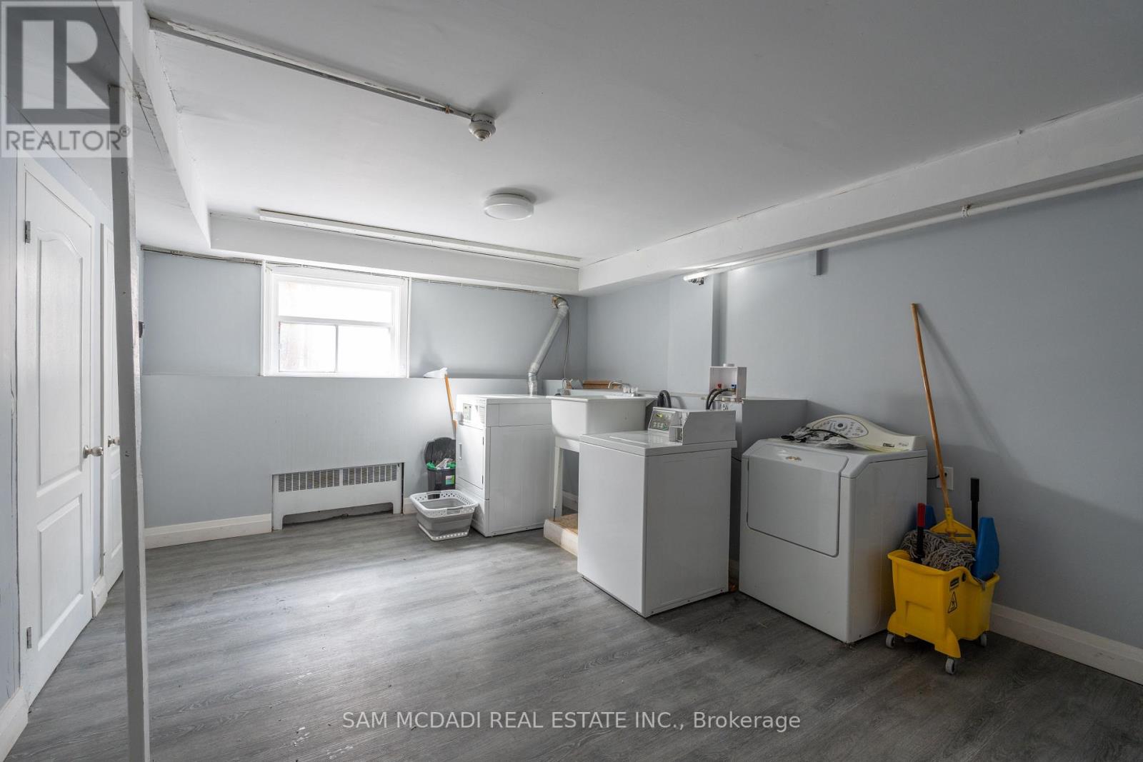 1651 Lakeshore Road W, Mississauga, Ontario  L5J 1J4 - Photo 14 - W12846916