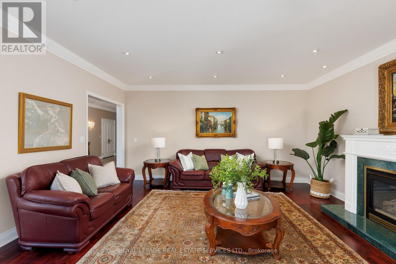 64 Yorkleigh Avenue, Toronto, Ontario  M9P 1Y5 - Photo 11 - W12846922