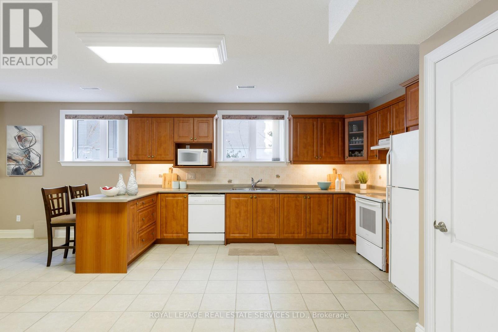 64 Yorkleigh Avenue, Toronto, Ontario  M9P 1Y5 - Photo 38 - W12846922