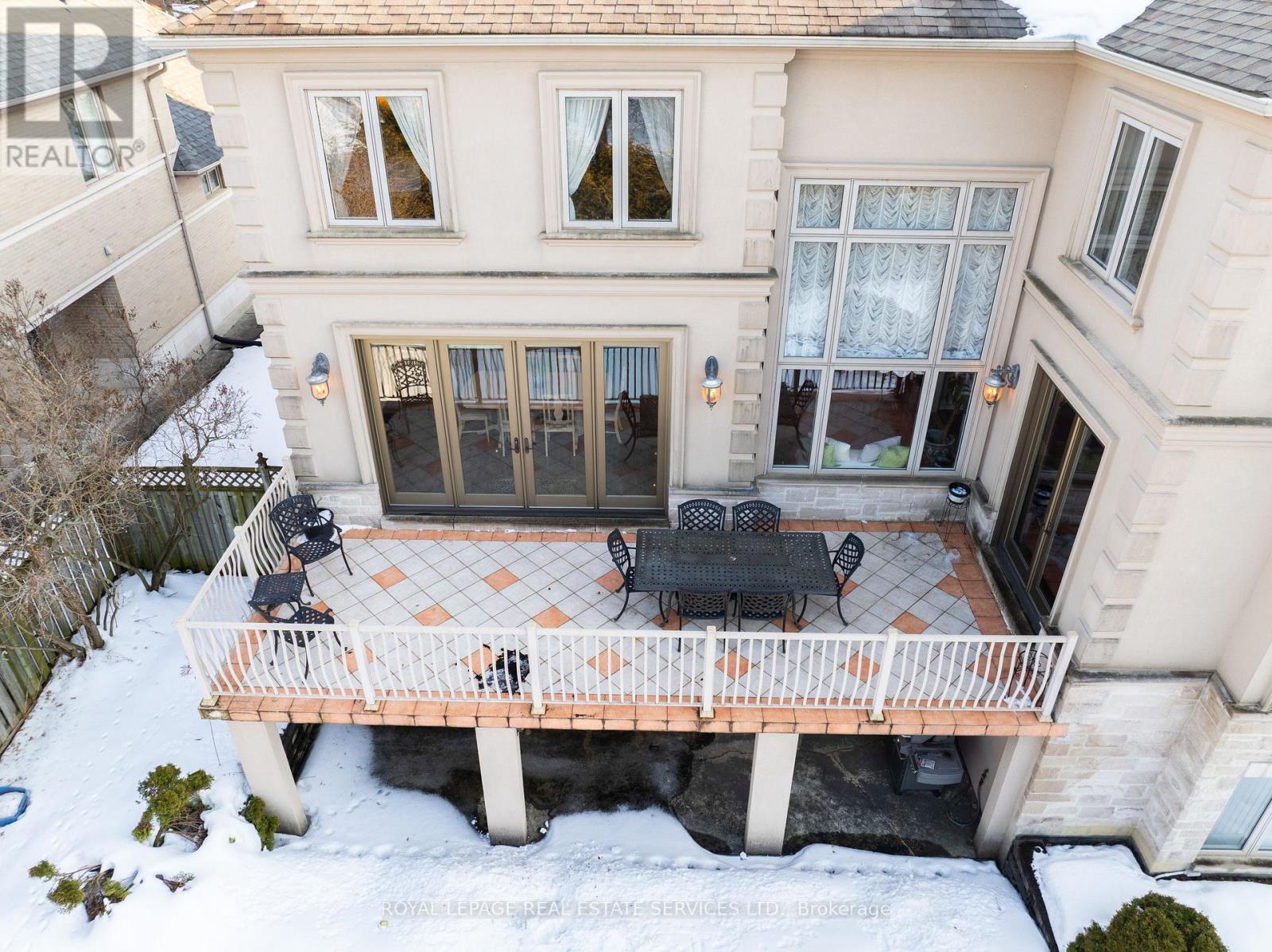 64 Yorkleigh Avenue, Toronto, Ontario  M9P 1Y5 - Photo 46 - W12846922