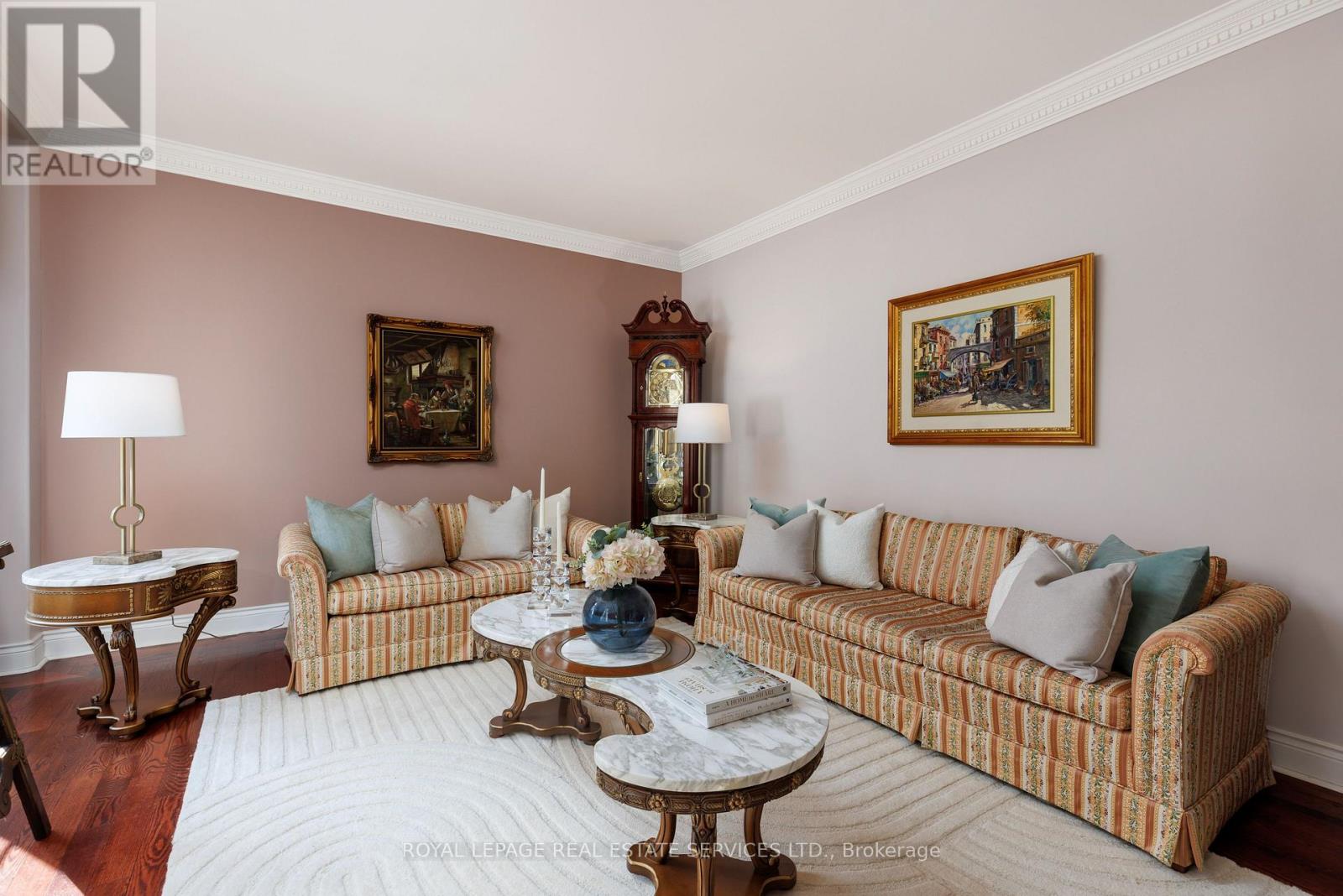 64 Yorkleigh Avenue, Toronto, Ontario  M9P 1Y5 - Photo 7 - W12846922