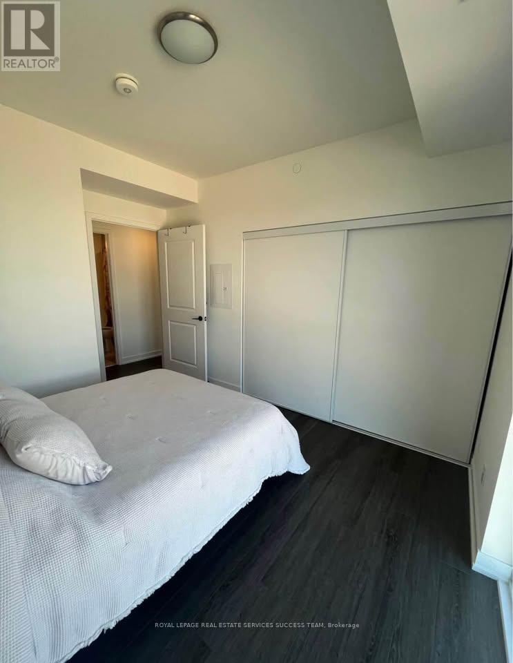 345 Wheat Boom Drive, Oakville, Ontario  L6H 7X4 - Photo 5 - W12846936