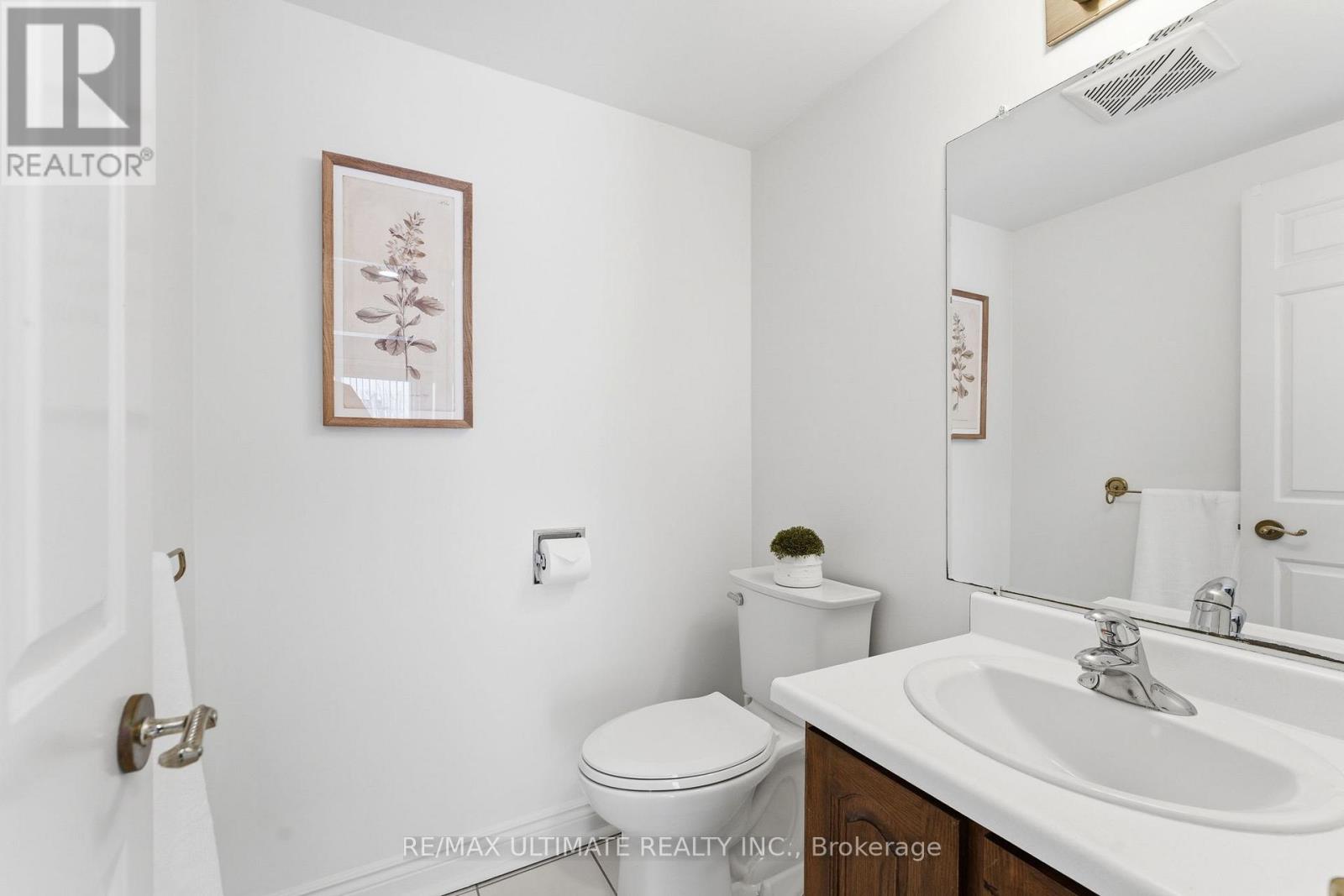 1867 Bough Beeches Boulevard, Mississauga, Ontario  L4W 2J8 - Photo 14 - W12846942