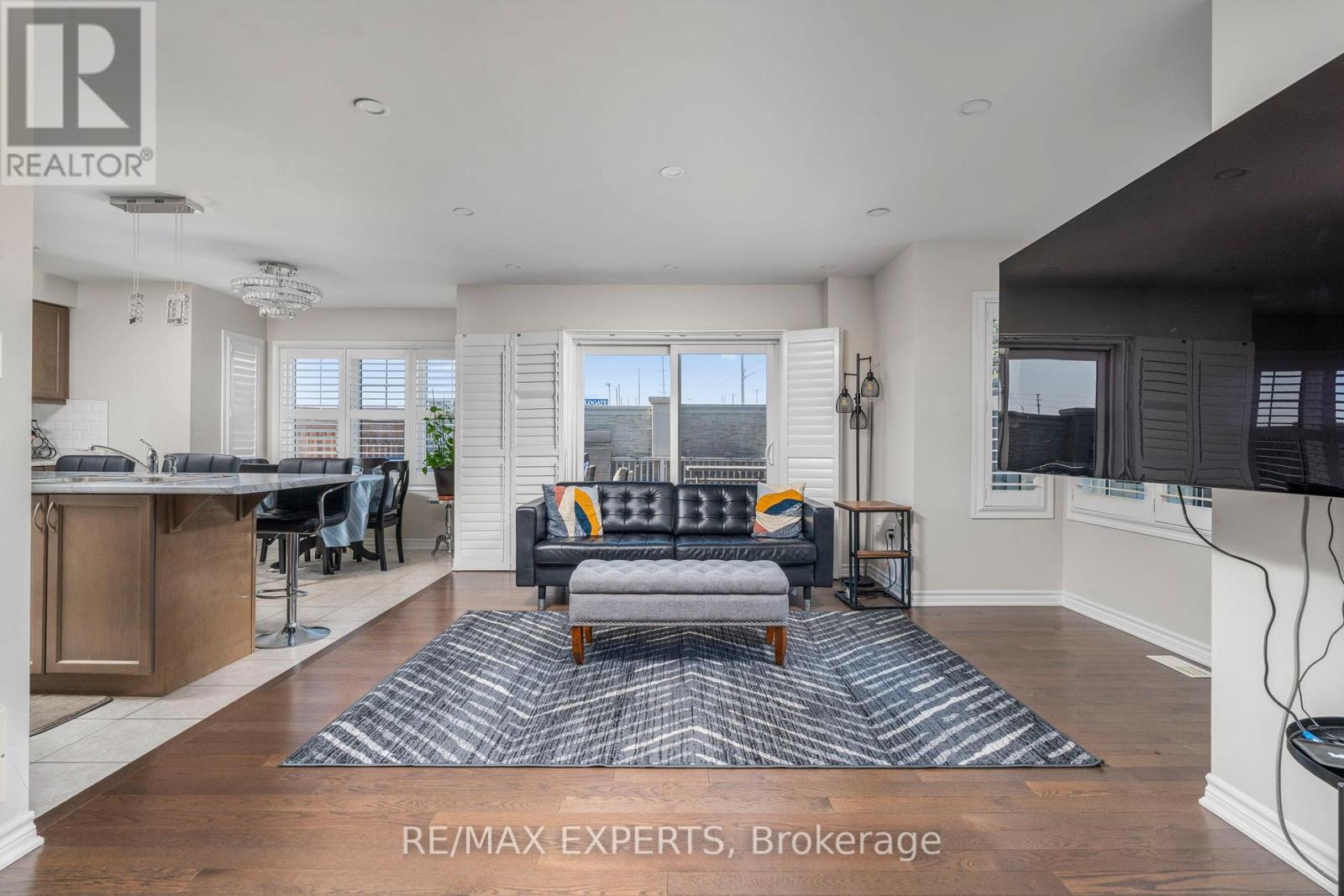 56 Donlamont Circle, Brampton, Ontario  L7A 4T5 - Photo 10 - W12846972