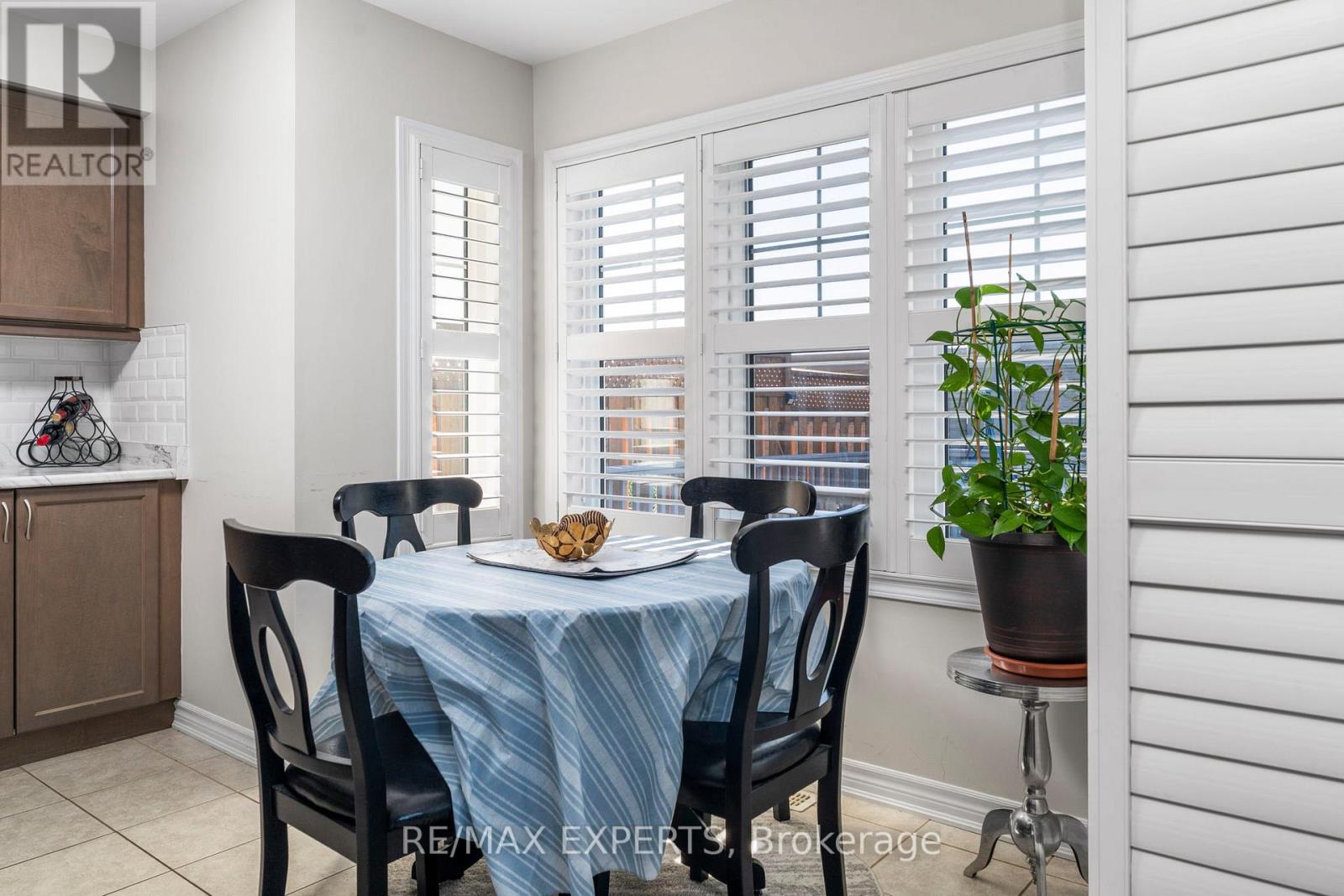 56 Donlamont Circle, Brampton, Ontario  L7A 4T5 - Photo 19 - W12846972