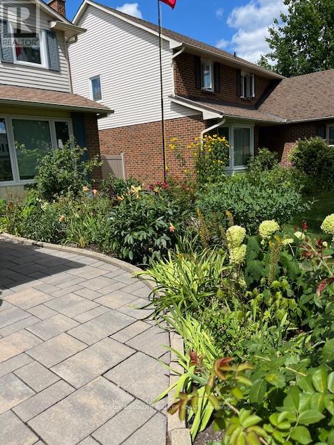 944 Raftsman Lane, Ottawa, Ontario  K1C 2V8 - Photo 45 - X12844318