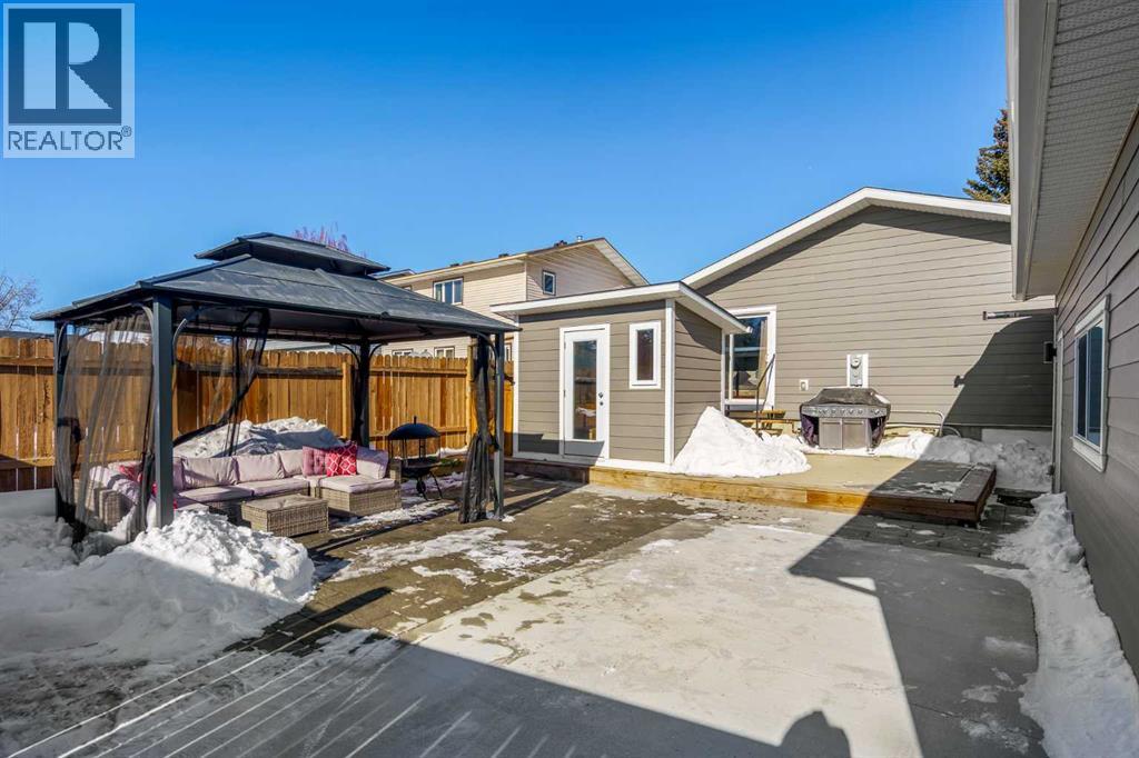 119 Silvercreek Close Nw, Calgary, Alberta  T3B 4G2 - Photo 40 - A2289202
