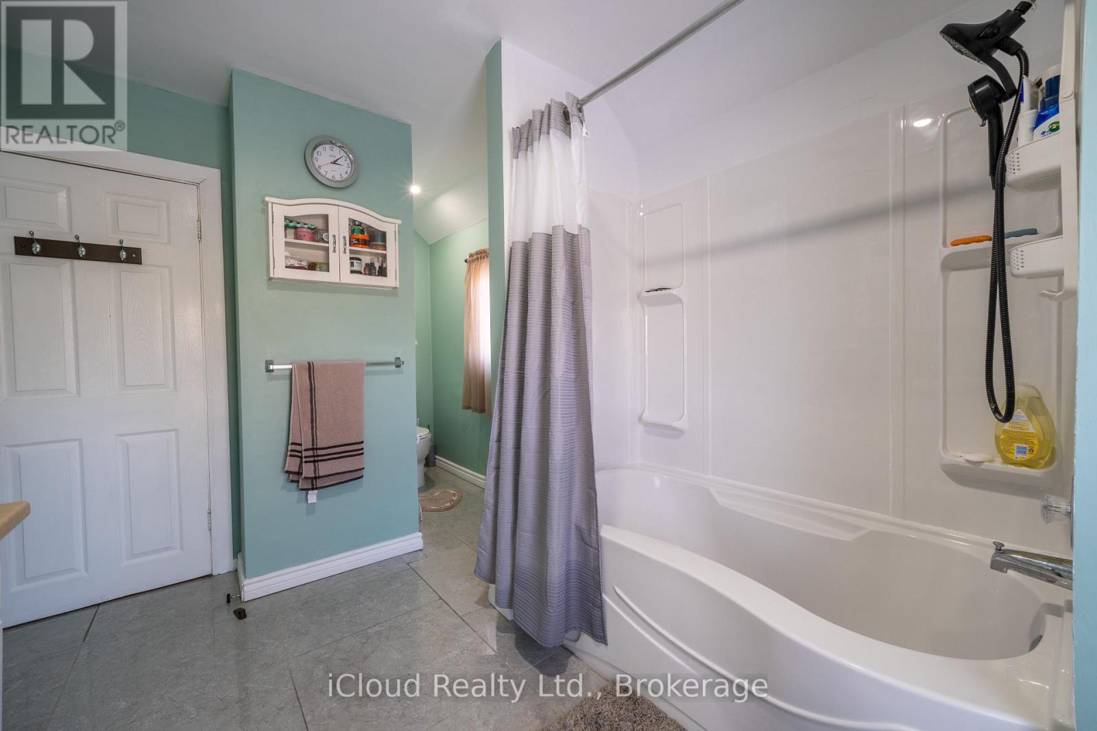 2 Richmond Avenue, St. Catharines, Ontario  L2R 3W7 - Photo 19 - X12846954