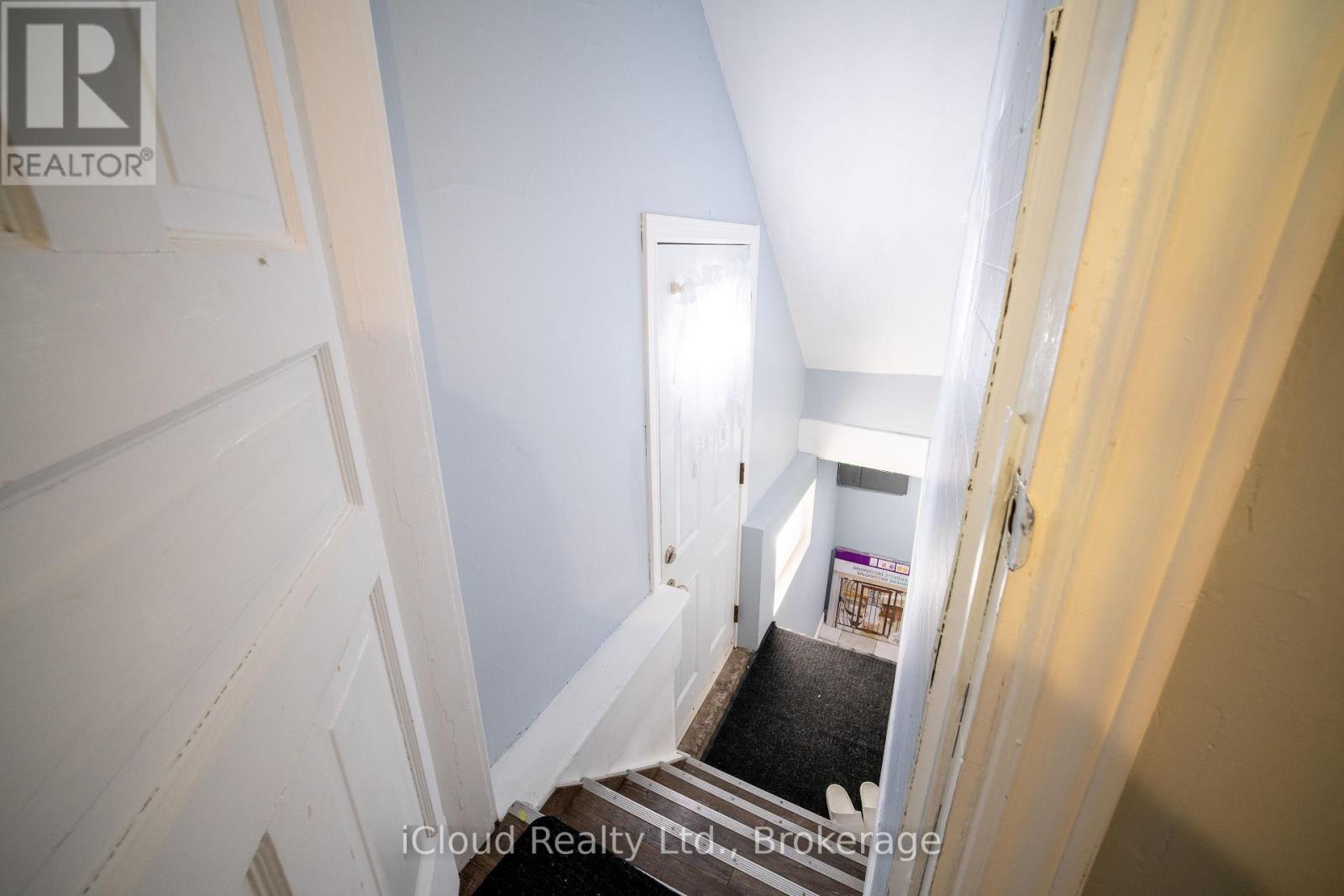 2 Richmond Avenue, St. Catharines, Ontario  L2R 3W7 - Photo 25 - X12846954