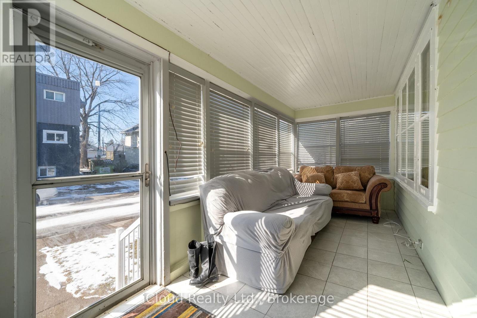 2 Richmond Avenue, St. Catharines, Ontario  L2R 3W7 - Photo 26 - X12846954