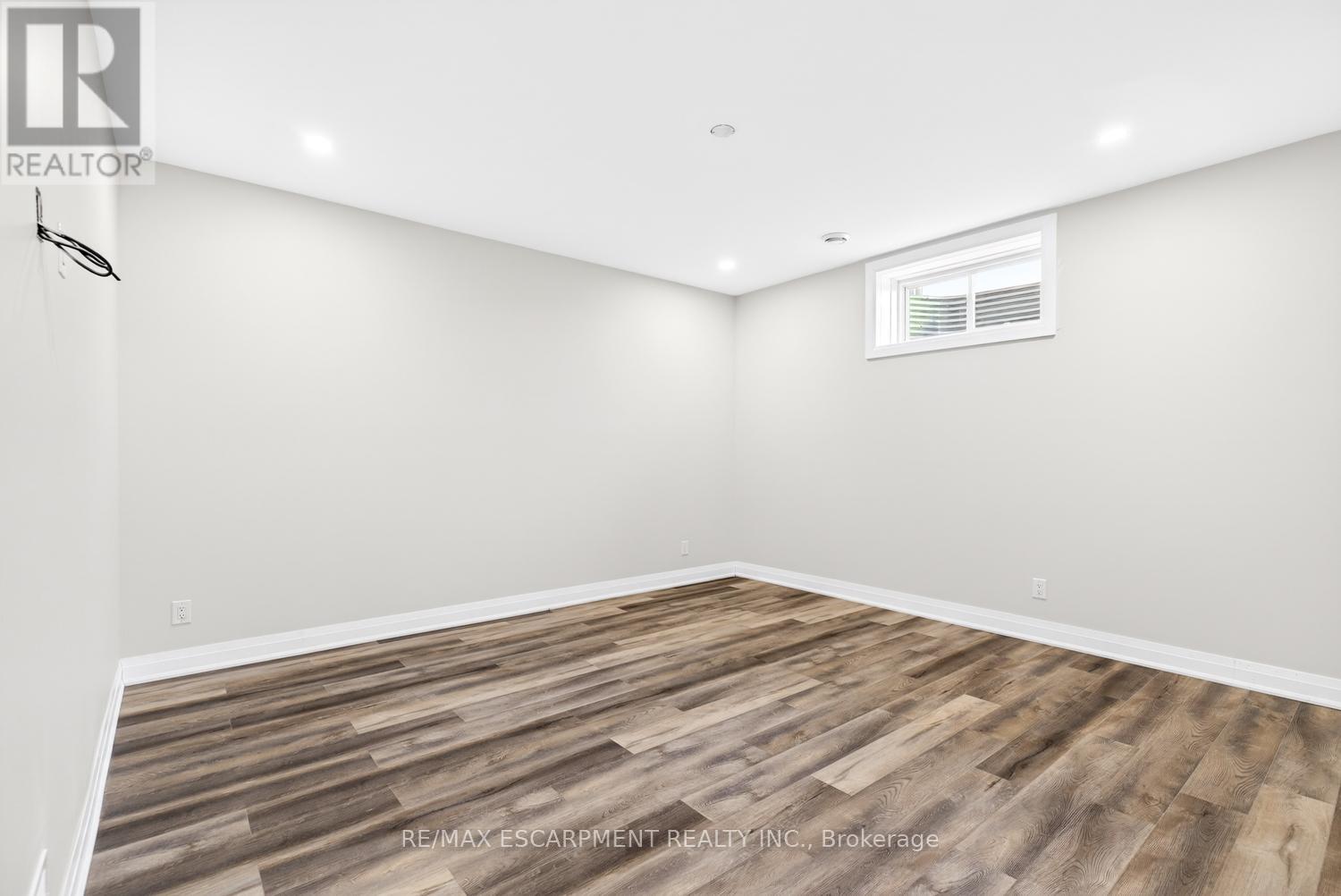 4 - 3757 St. Peter Avenue, Niagara Falls, Ontario  L2J 0G2 - Photo 37 - X12846982