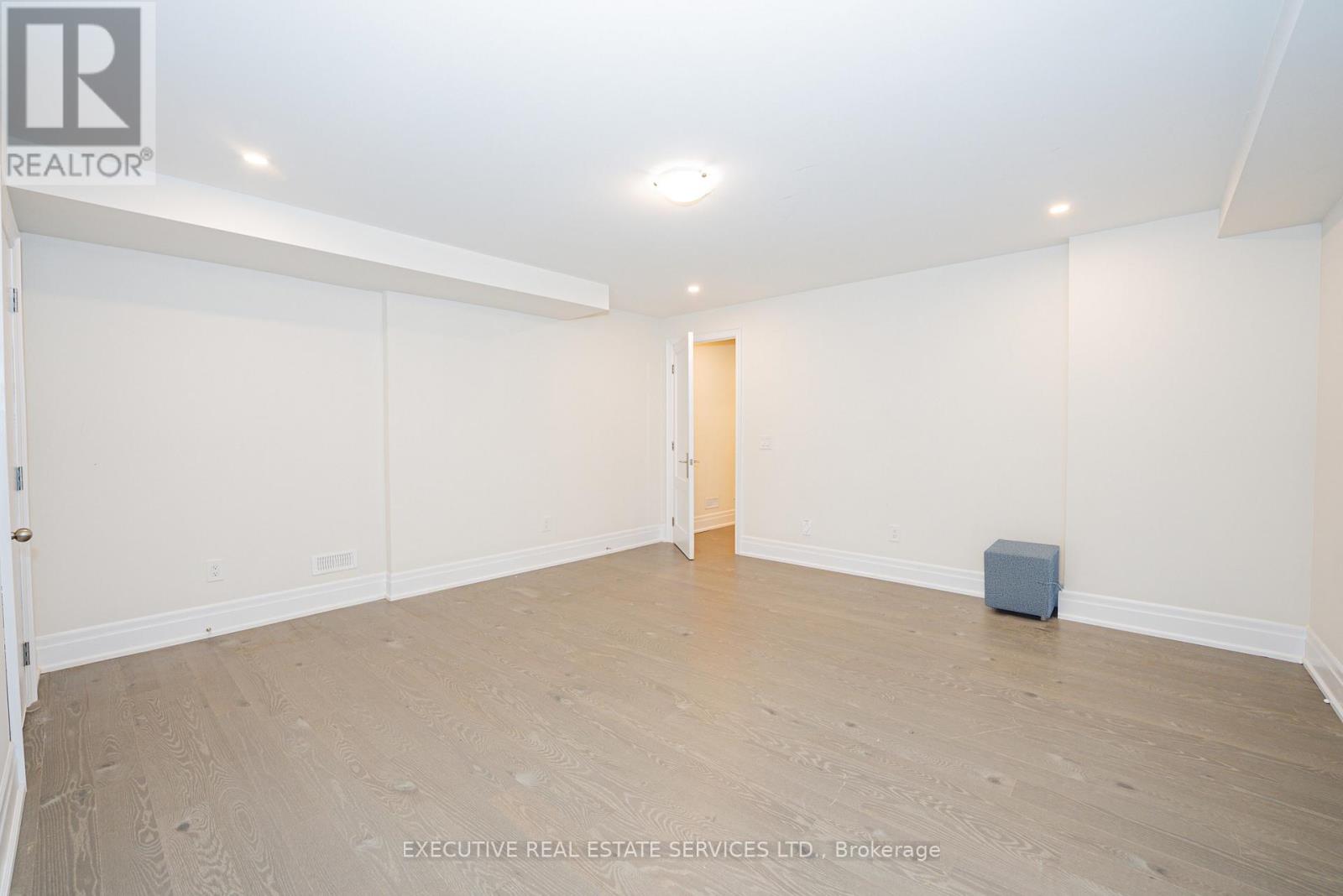 1217 Ironbridge Road, Oakville, Ontario  L6M 5M5 - Photo 24 - W12773676