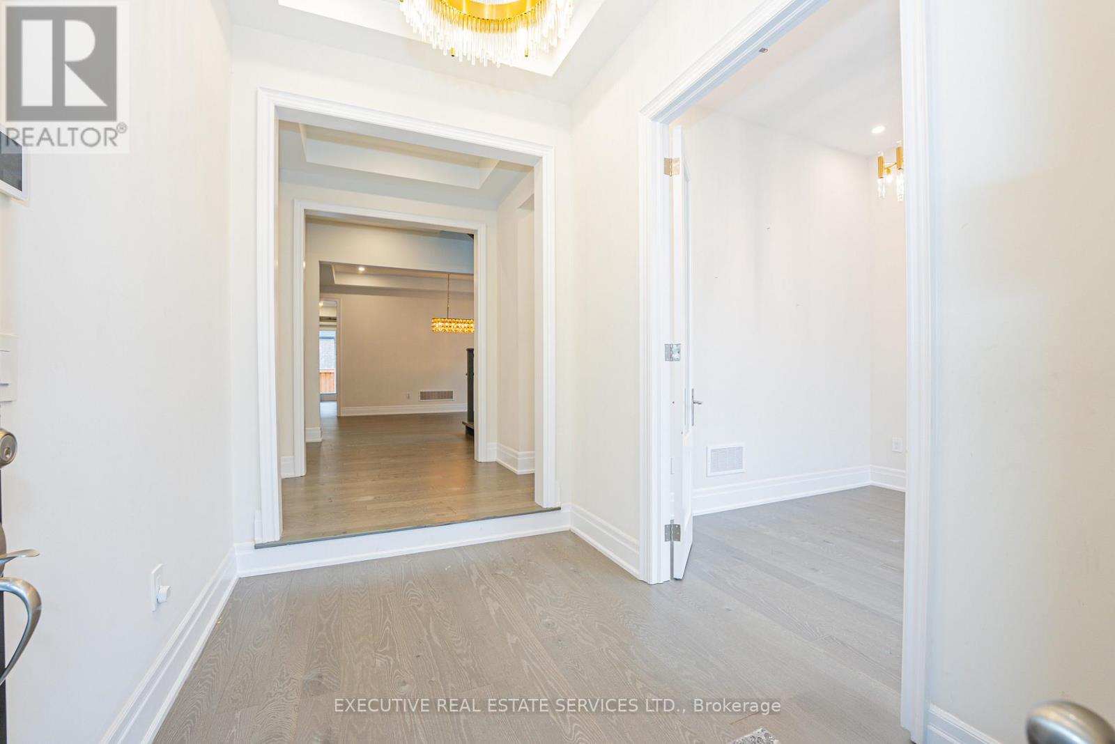 1217 Ironbridge Road, Oakville, Ontario  L6M 5M5 - Photo 25 - W12773676