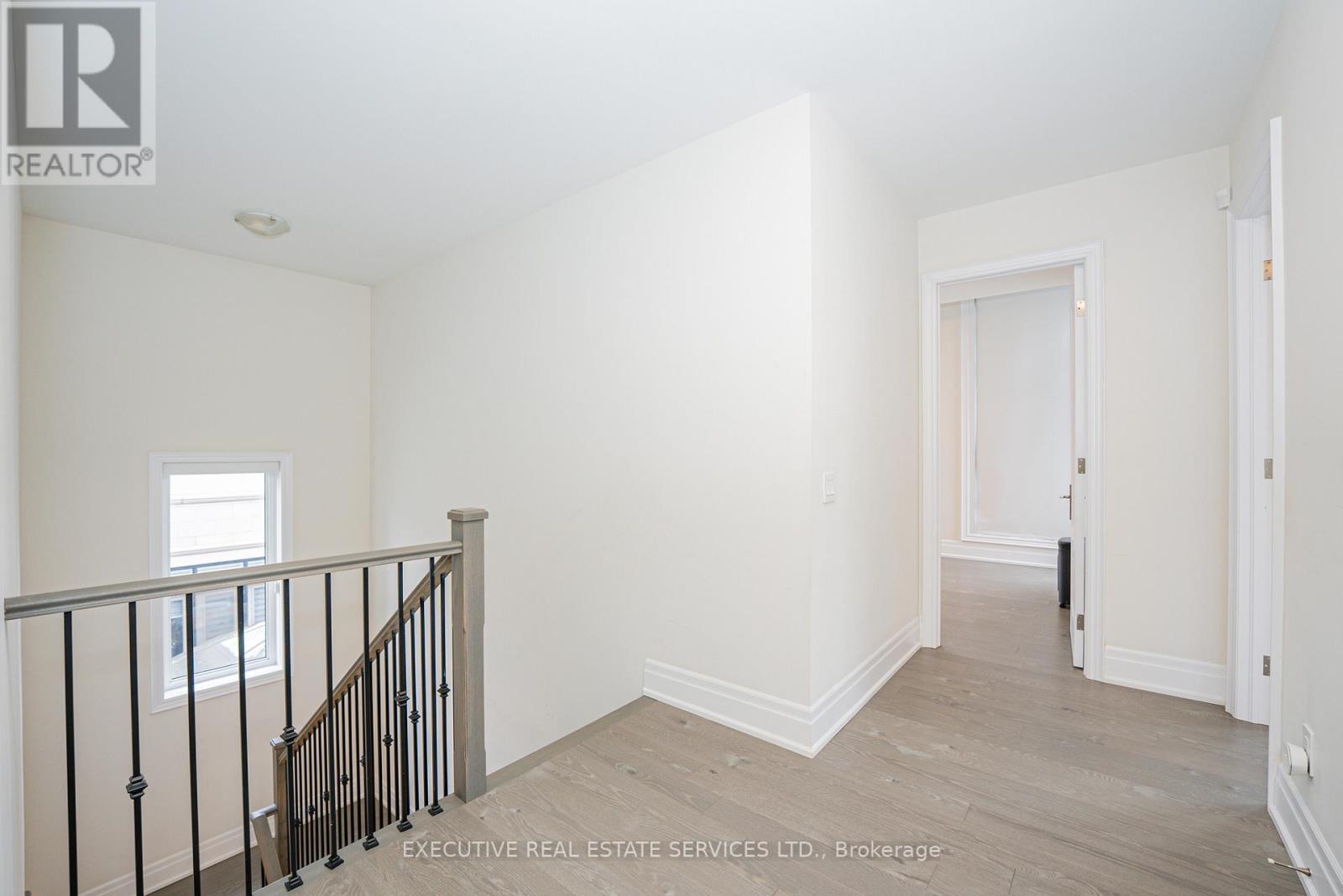 1217 Ironbridge Road, Oakville, Ontario  L6M 5M5 - Photo 3 - W12773676