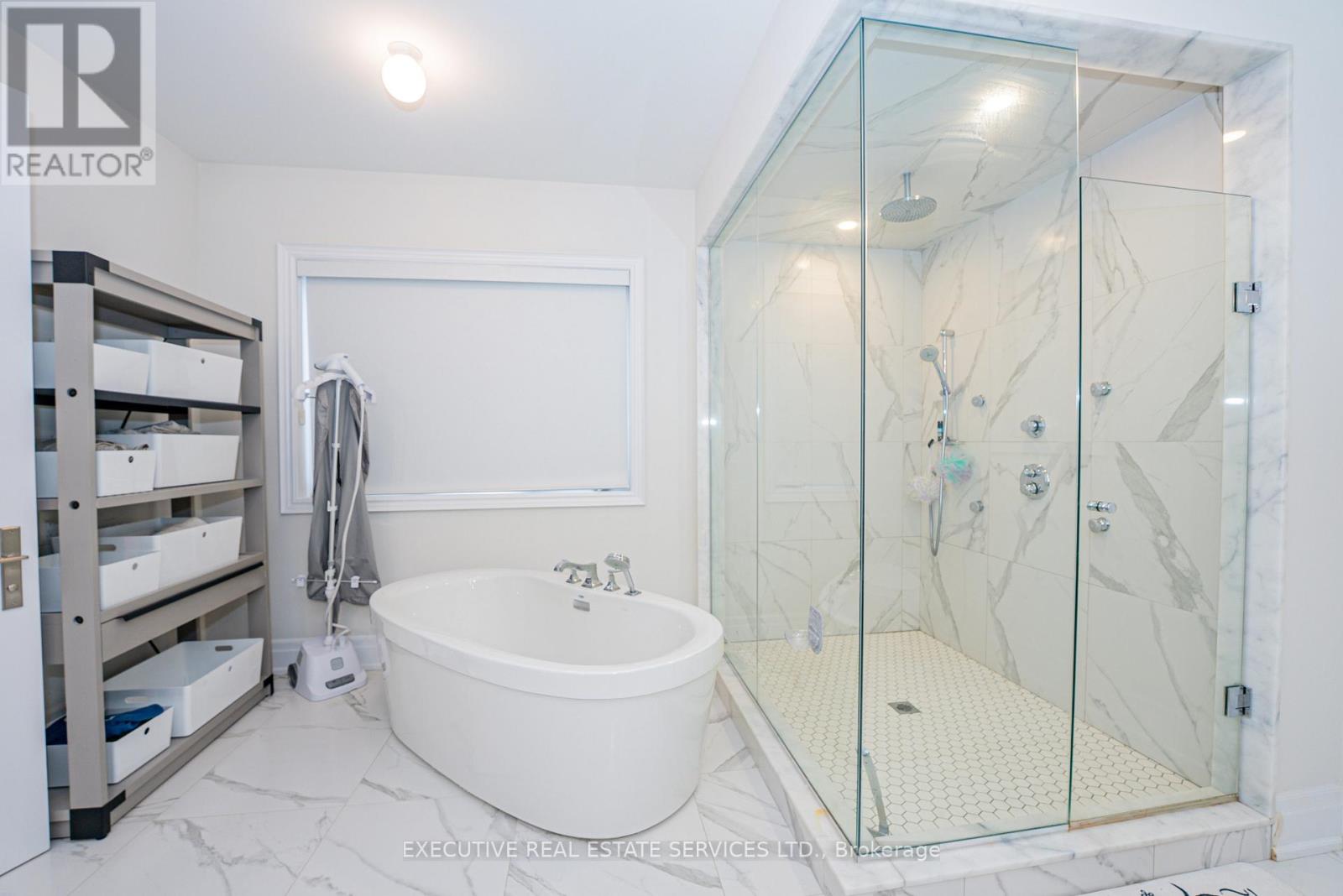 1217 Ironbridge Road, Oakville, Ontario  L6M 5M5 - Photo 8 - W12773676