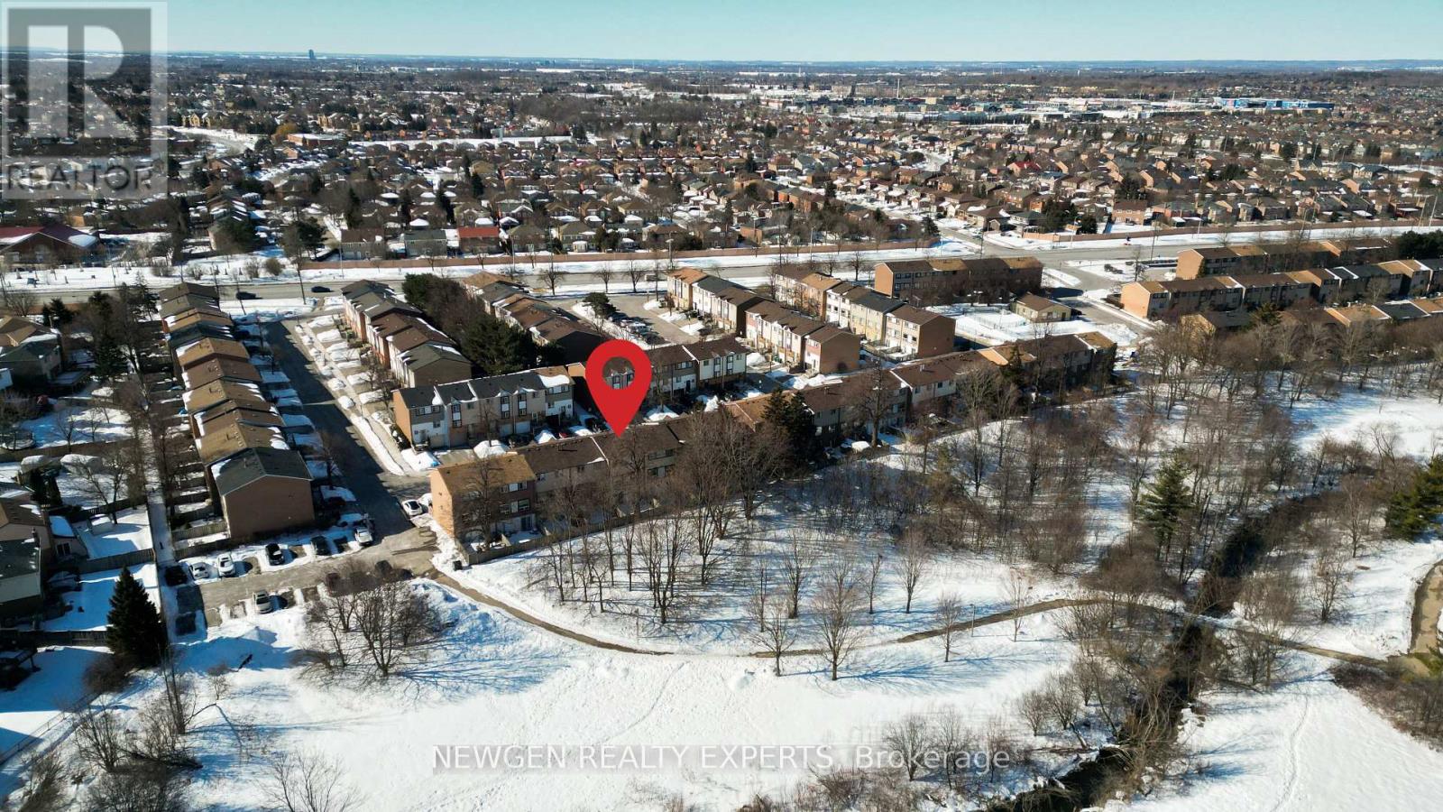 87 Moregate Crescent, Brampton, Ontario  L6S 3K9 - Photo 5 - W12806964