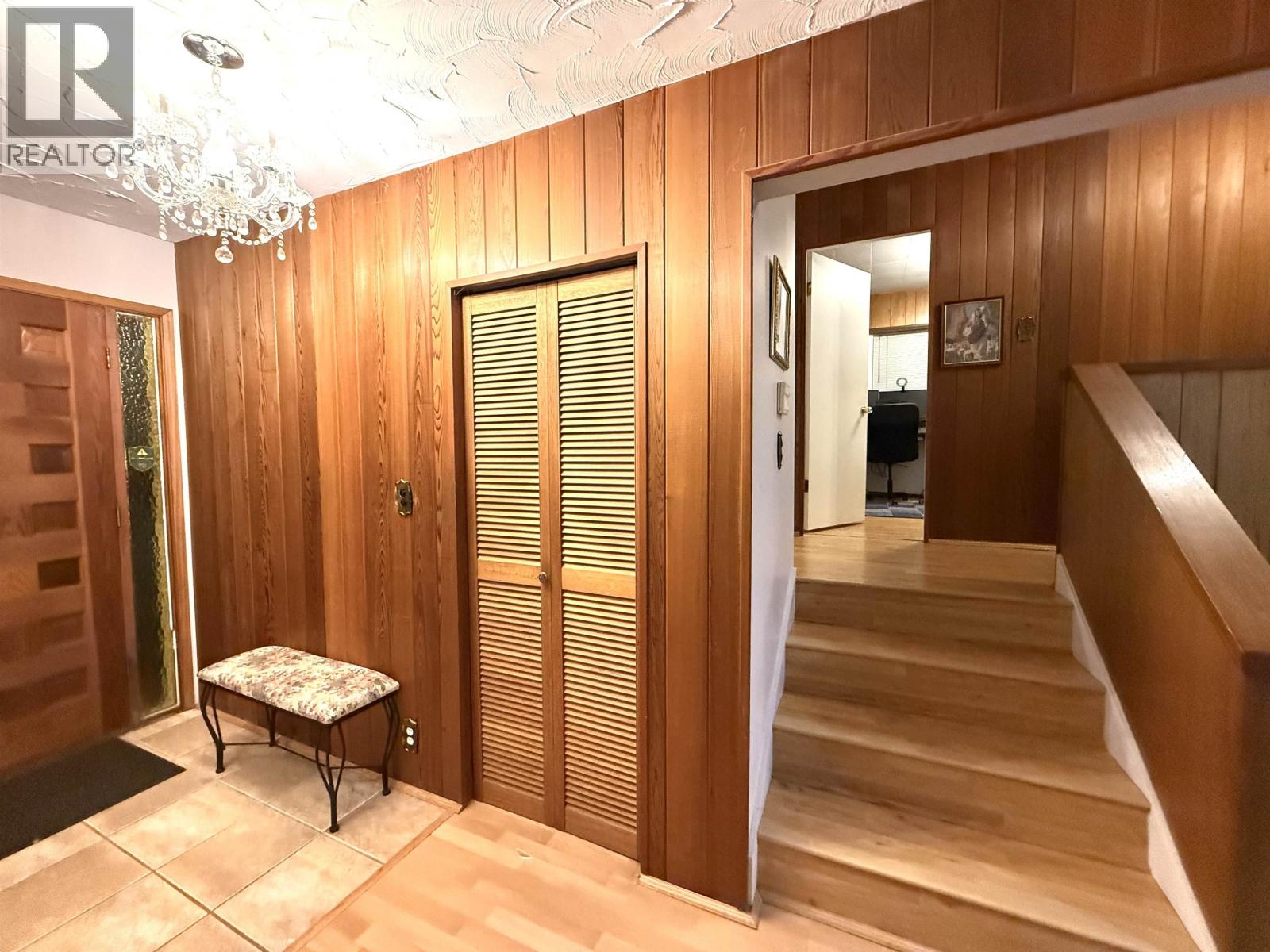 7040 Halifax Street, Burnaby, British Columbia  V5A 1L8 - Photo 4 - R3094938