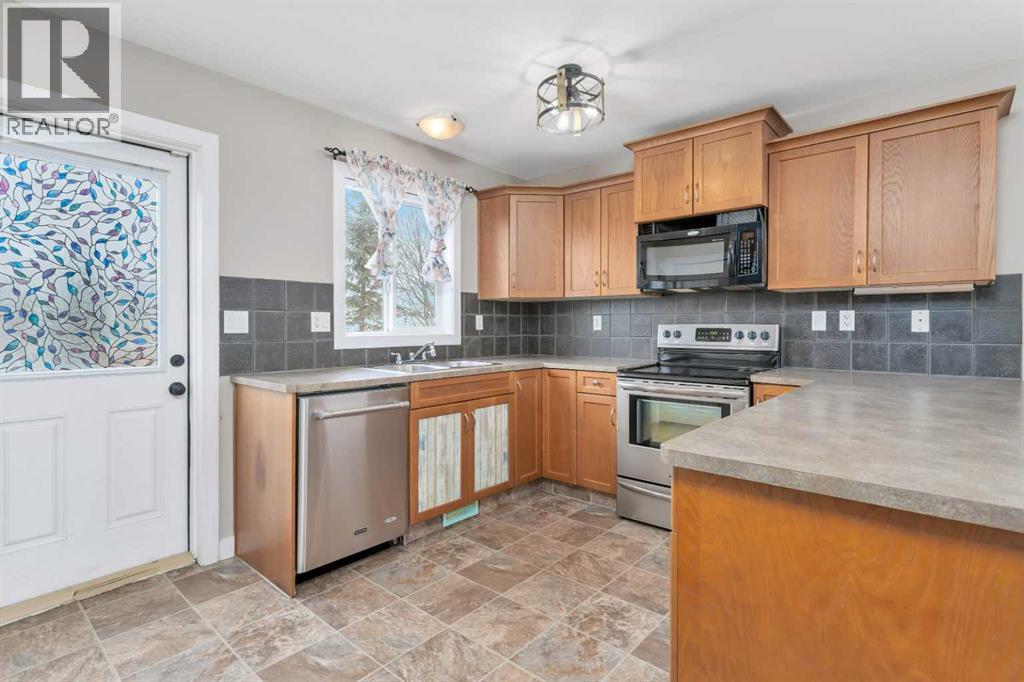 165 Kelloway Crescent, Red Deer, Alberta  T4P 0H5 - Photo 5 - A2289859