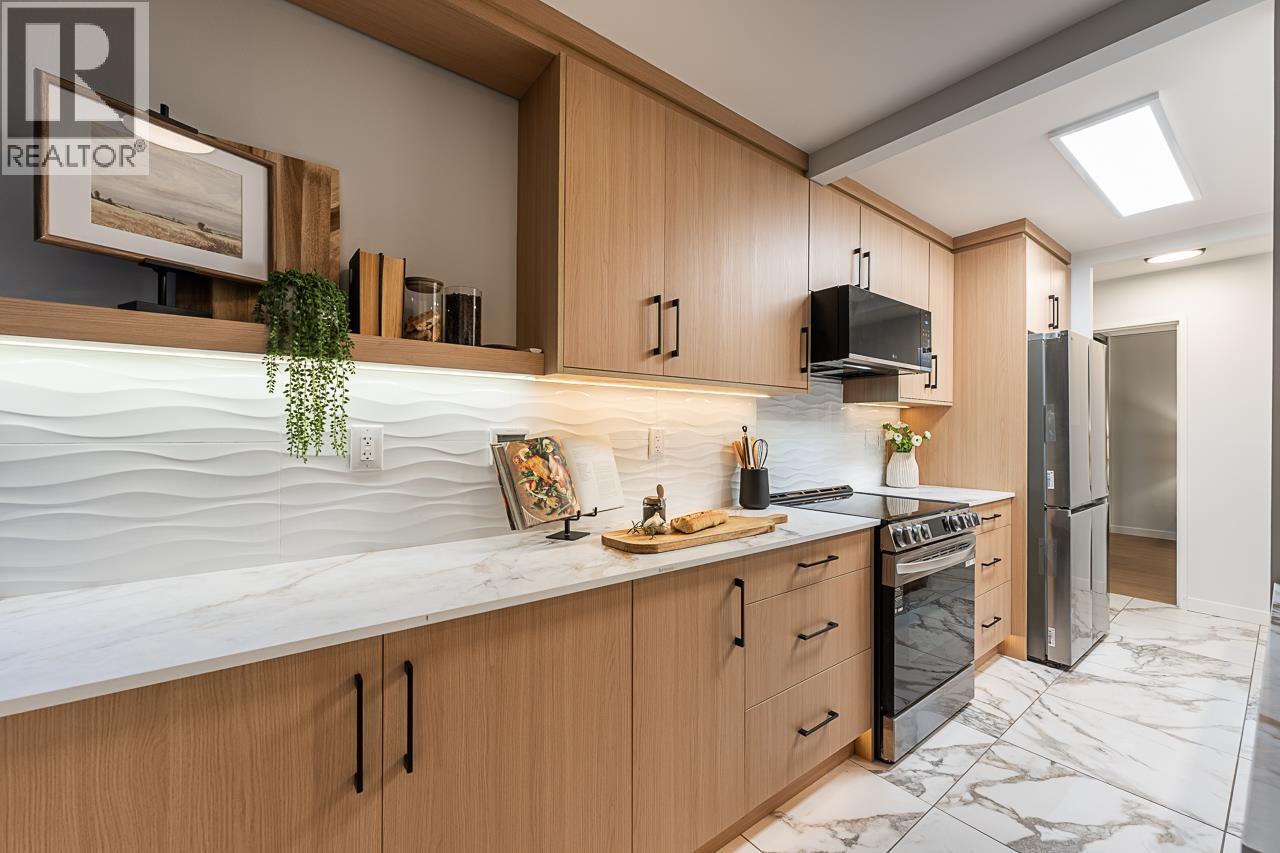 608 2004 Fullerton Avenue, North Vancouver, British Columbia  V7P 3G8 - Photo 8 - R3093342