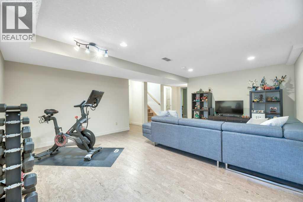 2242 25a Street Sw, Calgary, Alberta  T3E 1Y9 - Photo 31 - A2290367