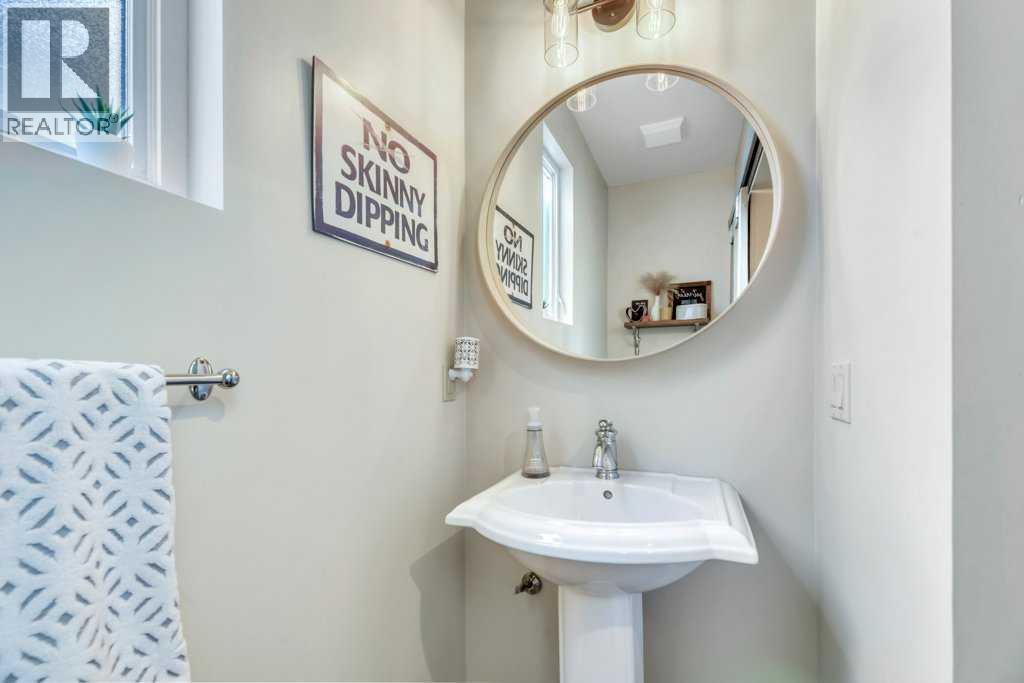 2242 25a Street Sw, Calgary, Alberta  T3E 1Y9 - Photo 16 - A2290367