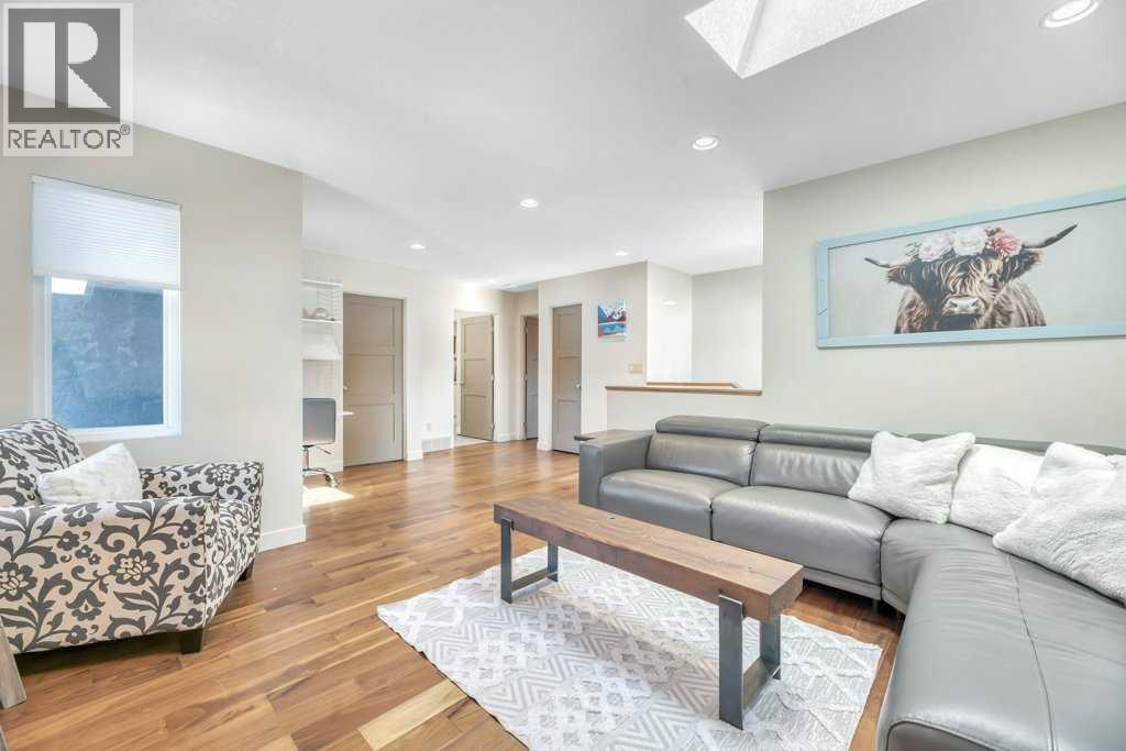 2242 25a Street Sw, Calgary, Alberta  T3E 1Y9 - Photo 21 - A2290367