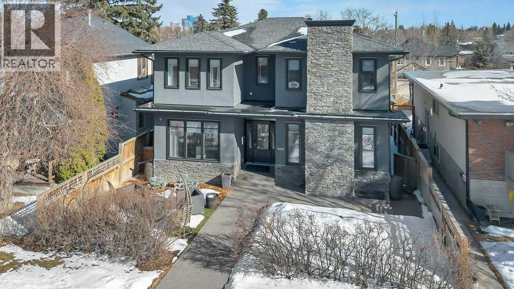2242 25a Street Sw, Calgary, Alberta  T3E 1Y9 - Photo 2 - A2290367