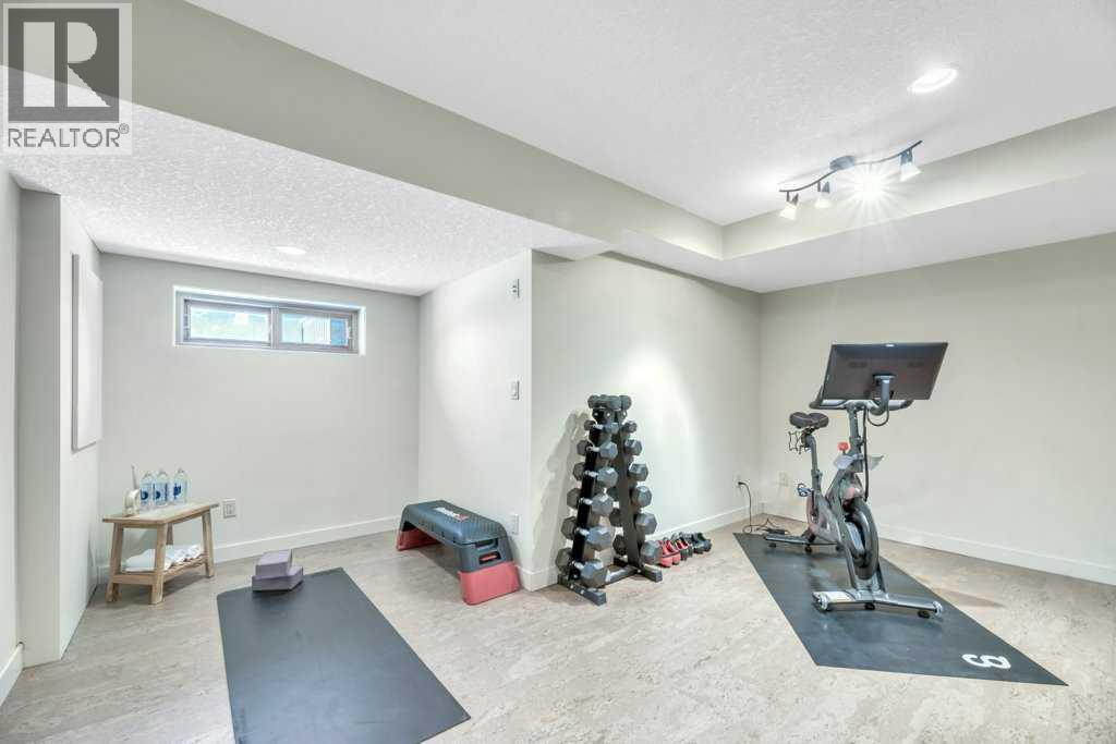 2242 25a Street Sw, Calgary, Alberta  T3E 1Y9 - Photo 32 - A2290367