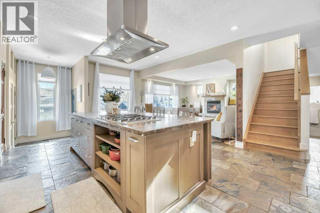 2242 25a Street Sw, Calgary, Alberta  T3E 1Y9 - Photo 6 - A2290367